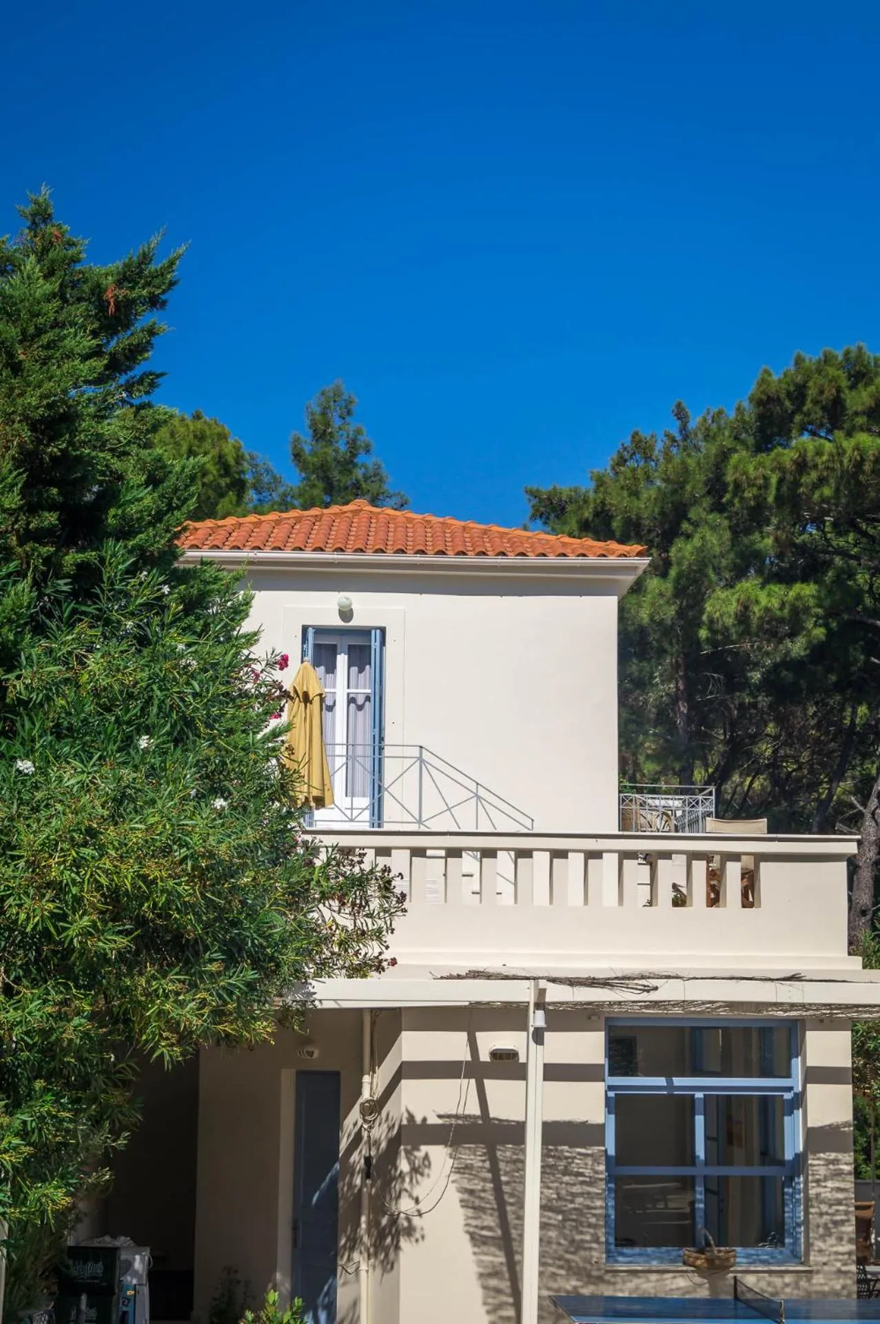 Day in Armonia Bay Hotel