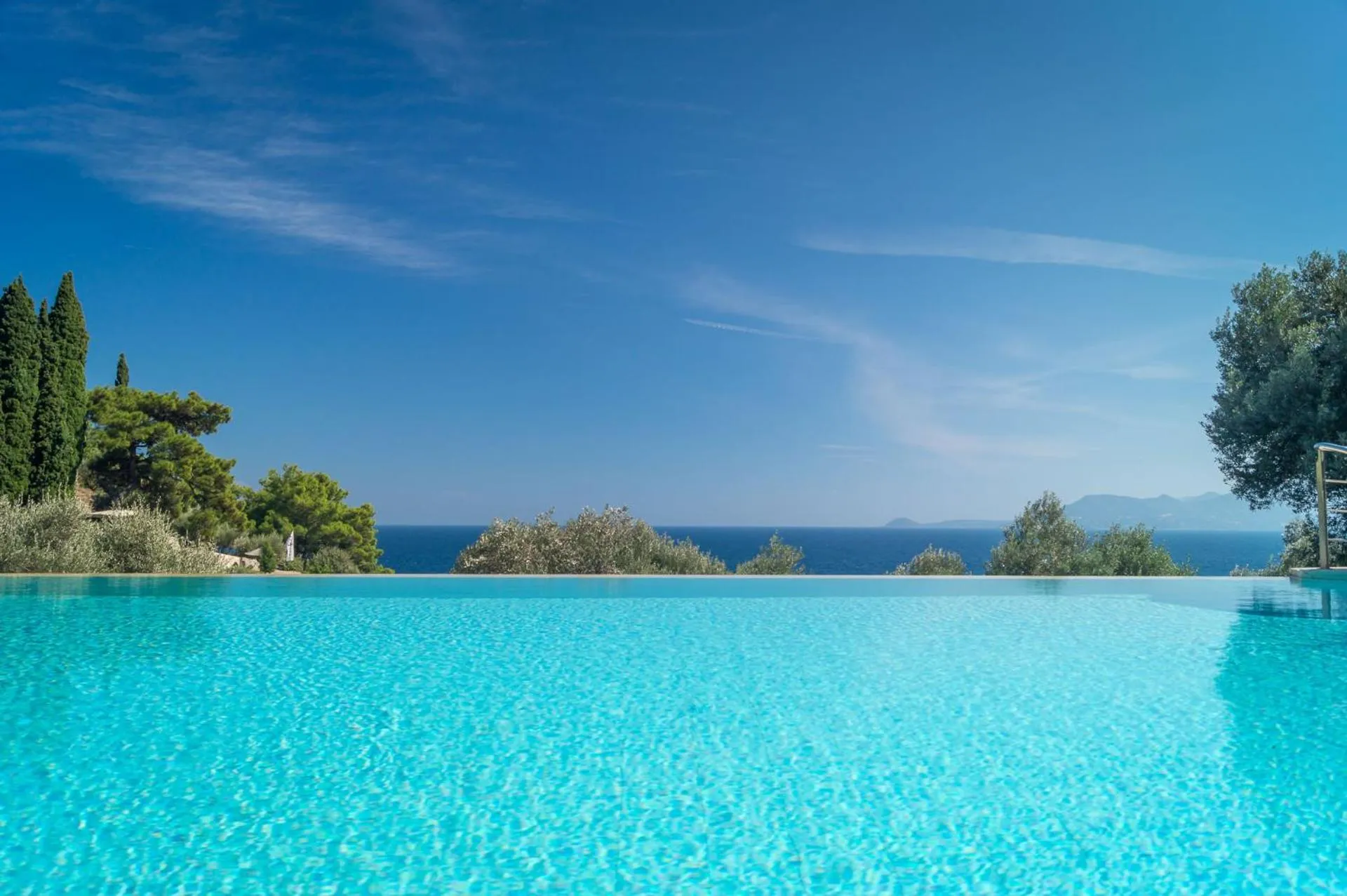 Day in Armonia Bay Hotel