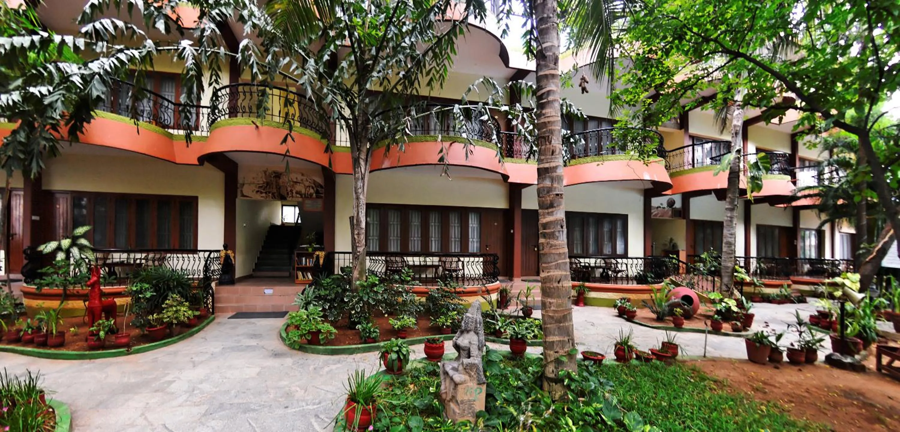 Property building in Hotel Mahabs