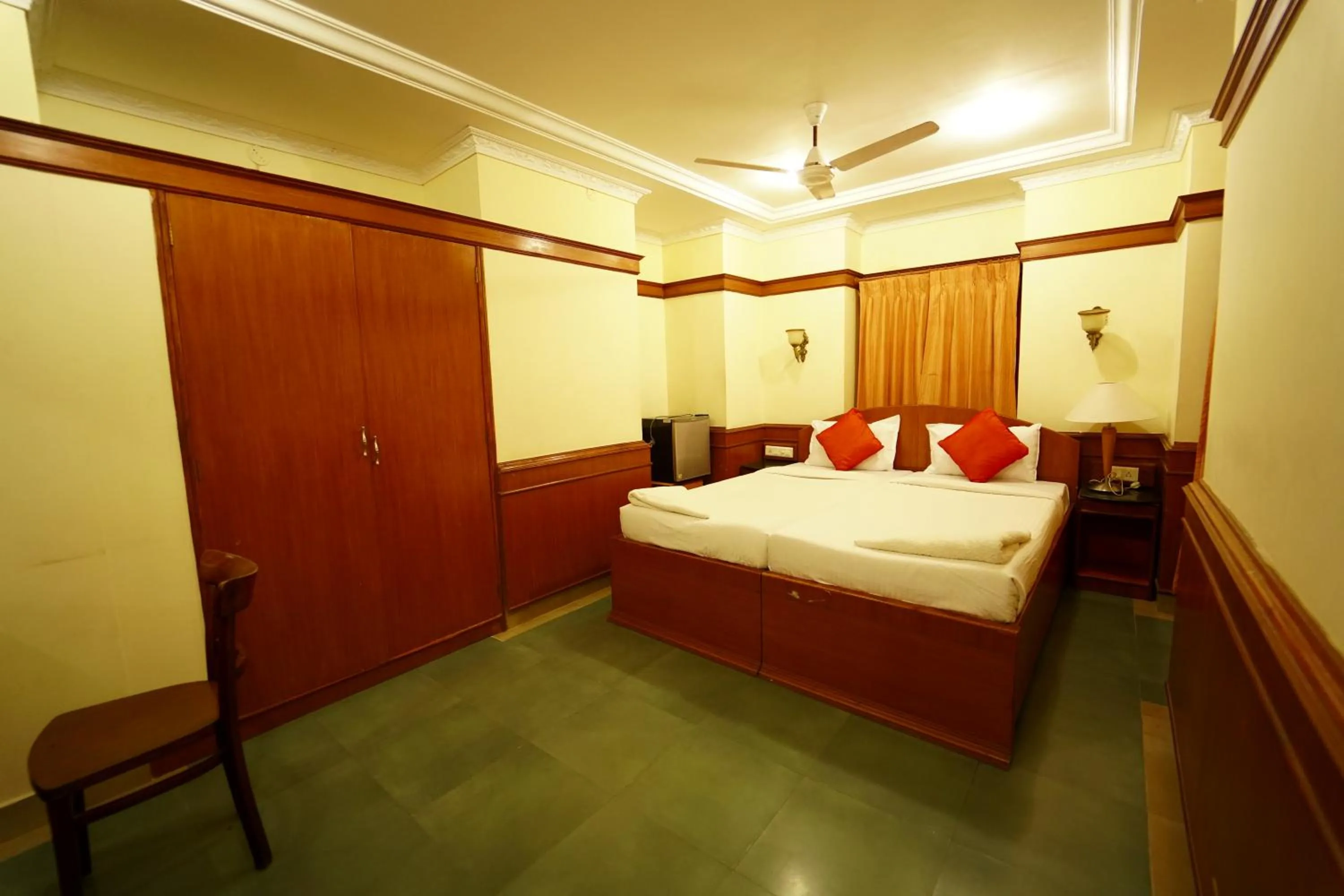 Bed in Hotel Mahabs