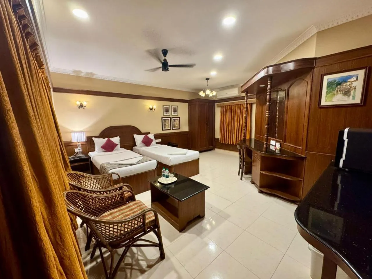 Bedroom, Bed in Hotel Mahabs