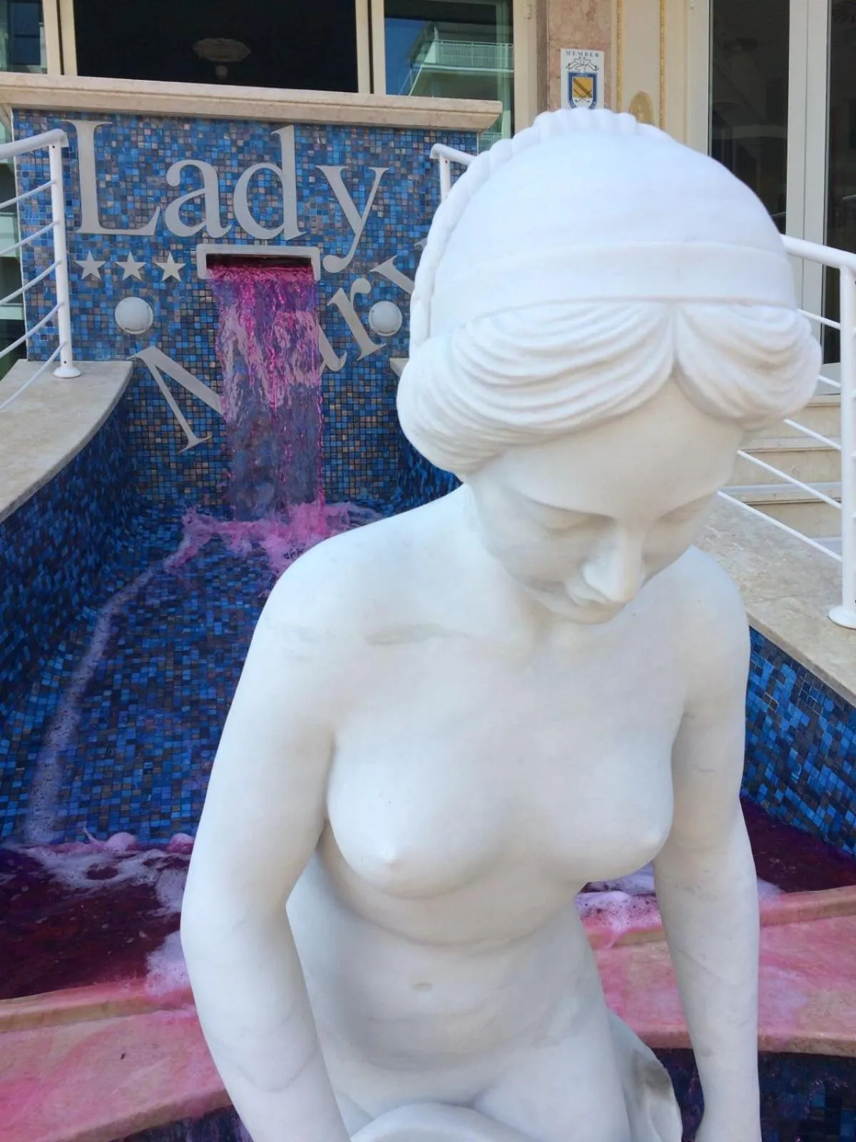 Property building in Hotel Lady Mary