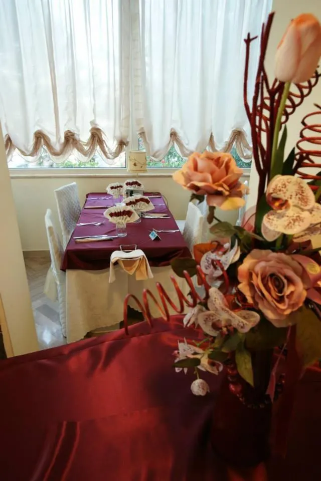 Staff in Hotel Lady Mary