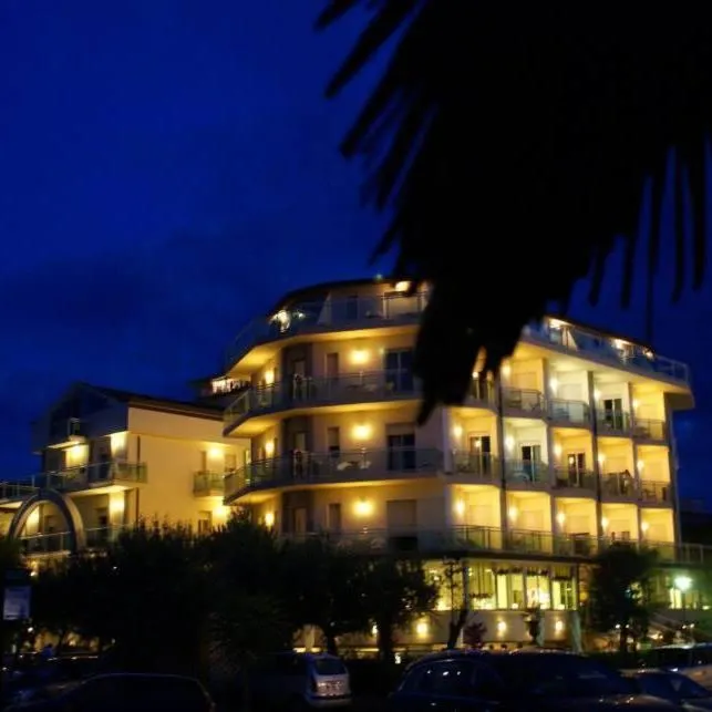 Property building in Hotel Lady Mary