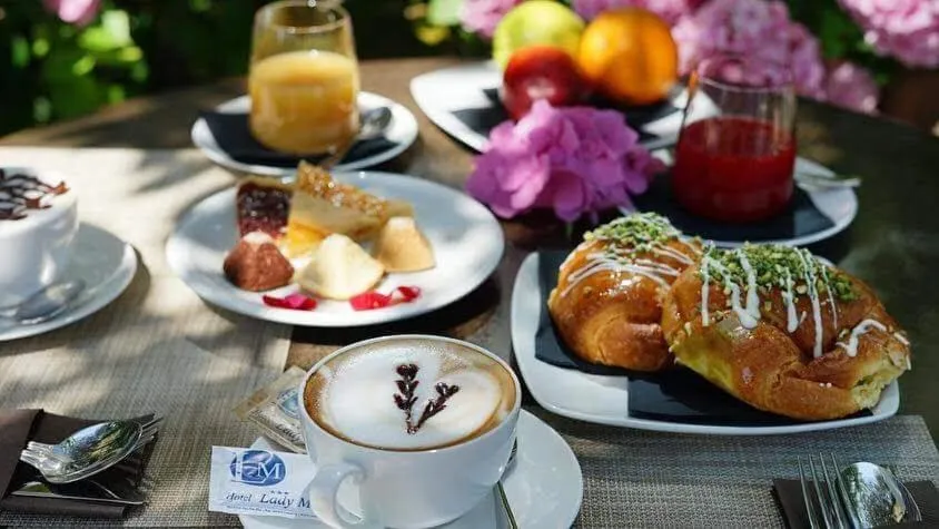 Buffet breakfast in Hotel Lady Mary