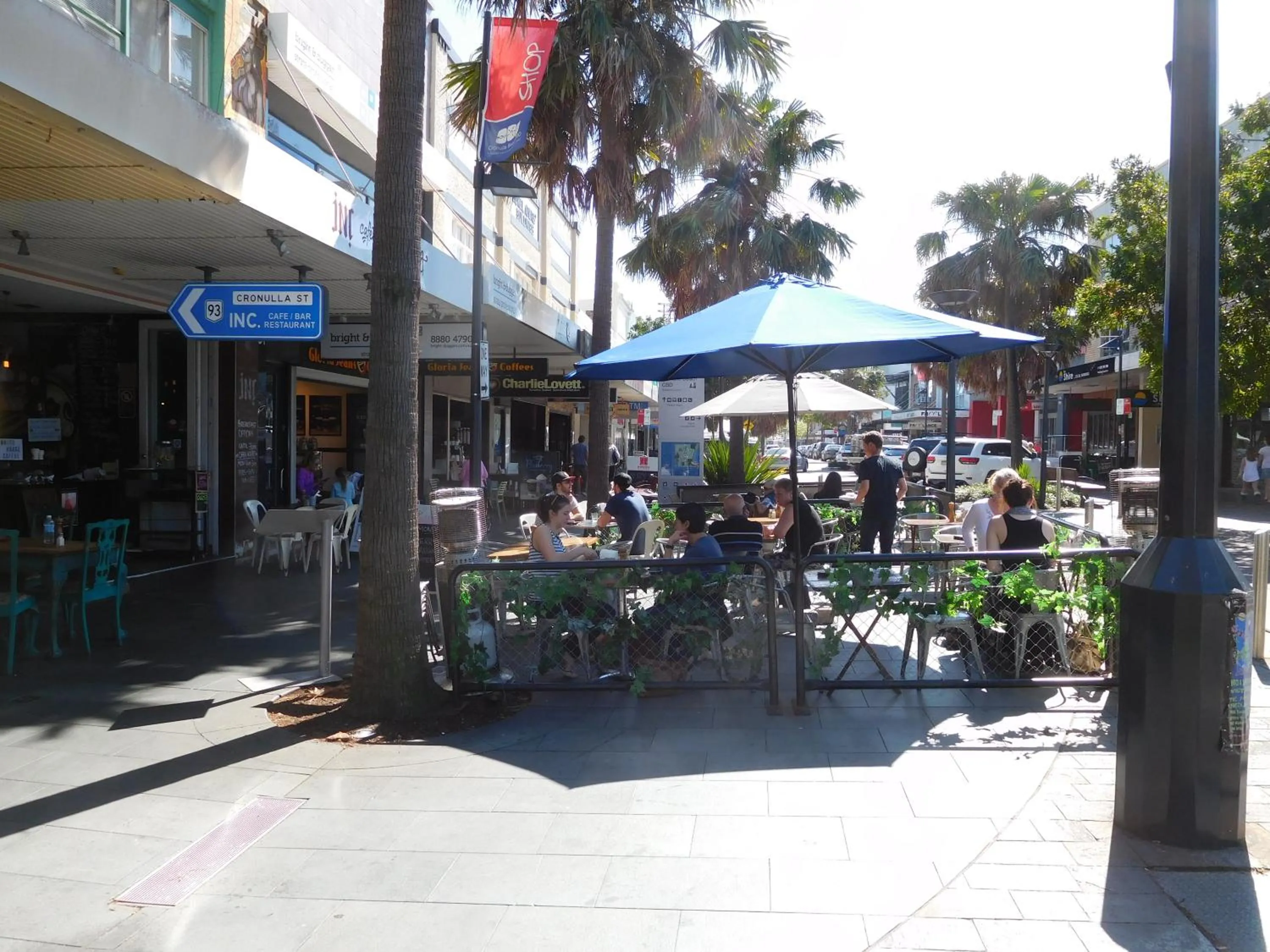 group of guests in Cronulla Beach House B&B