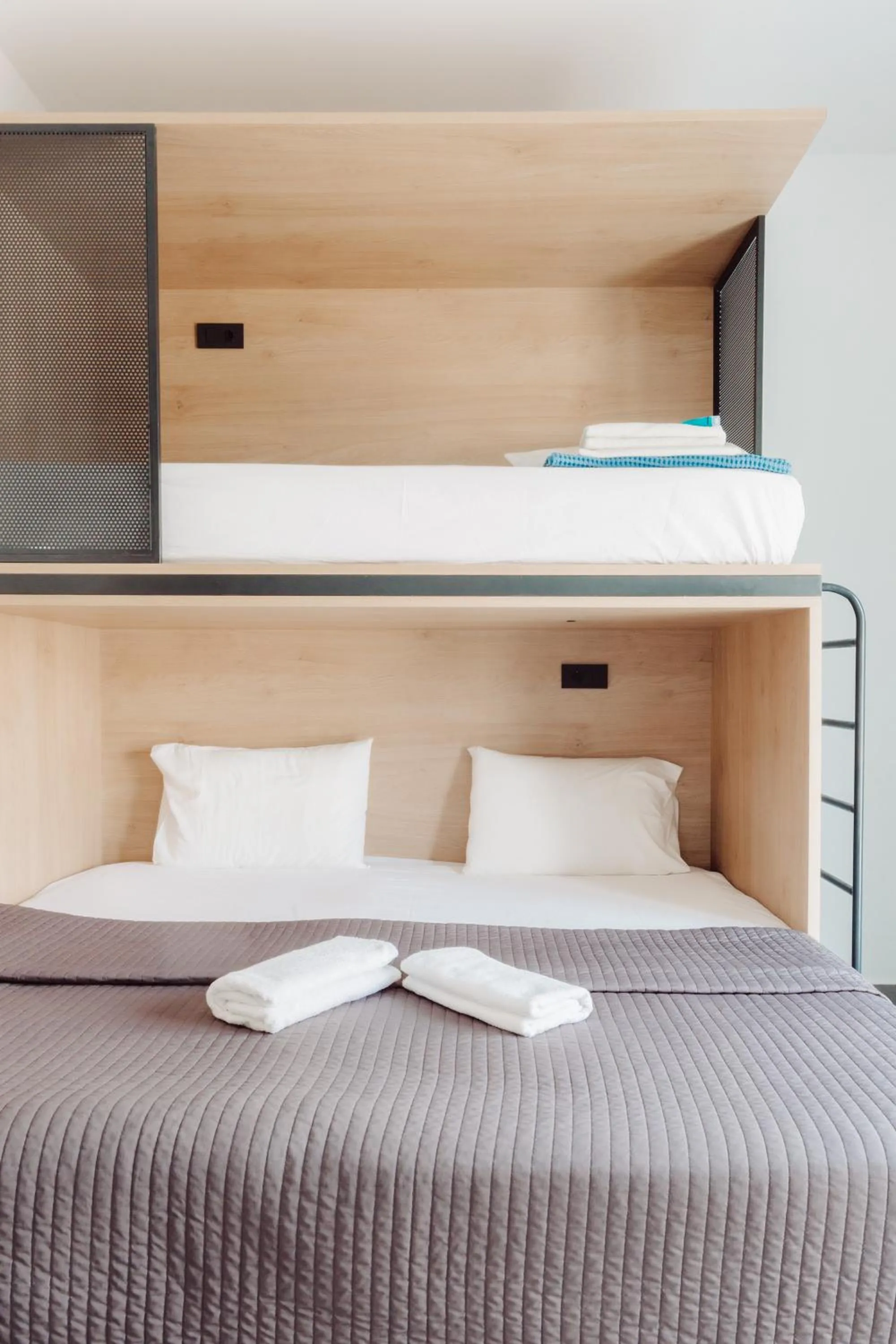 Bed in Athens Backpackers