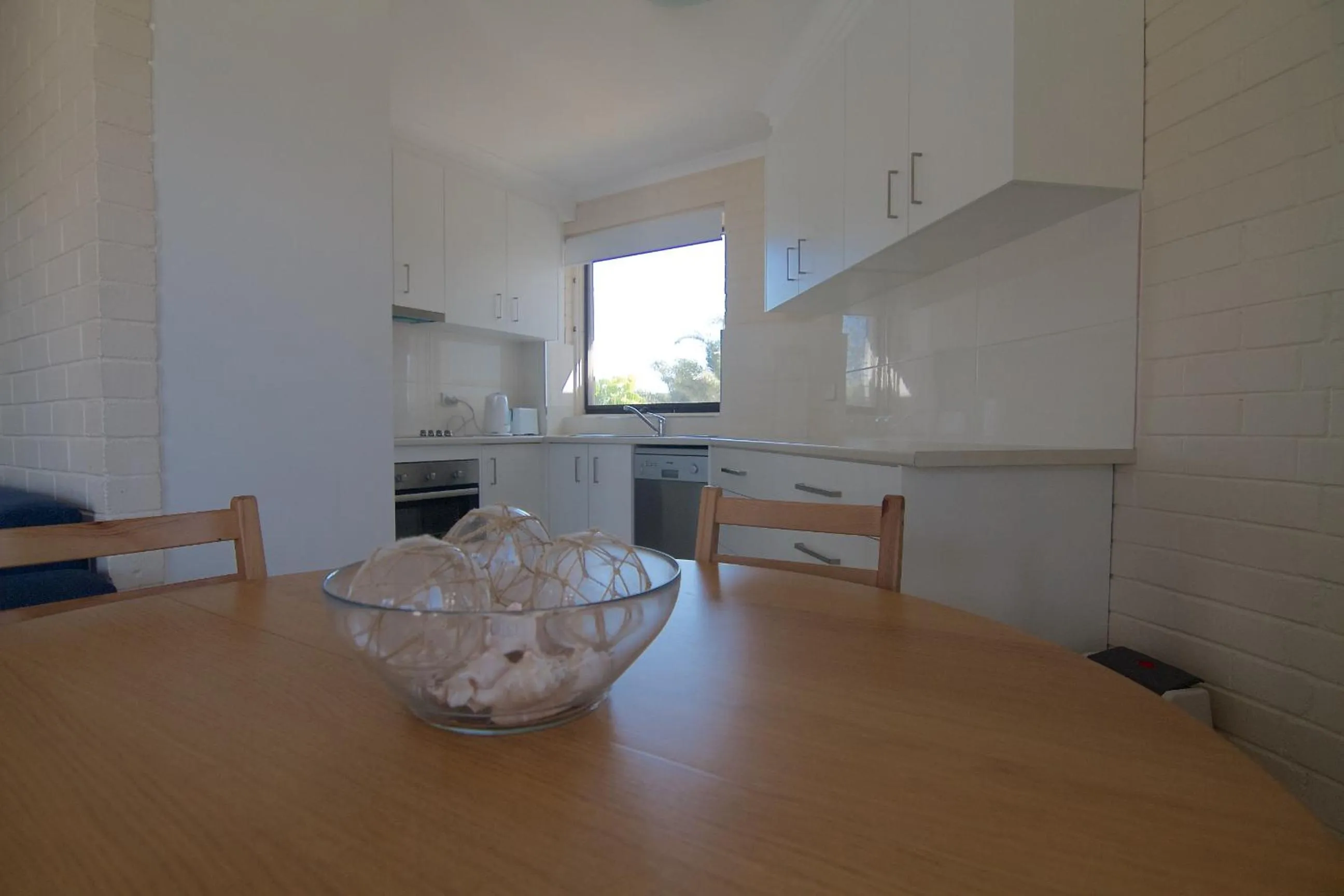 Kitchen or kitchenette in The Sands Holiday Apartments
