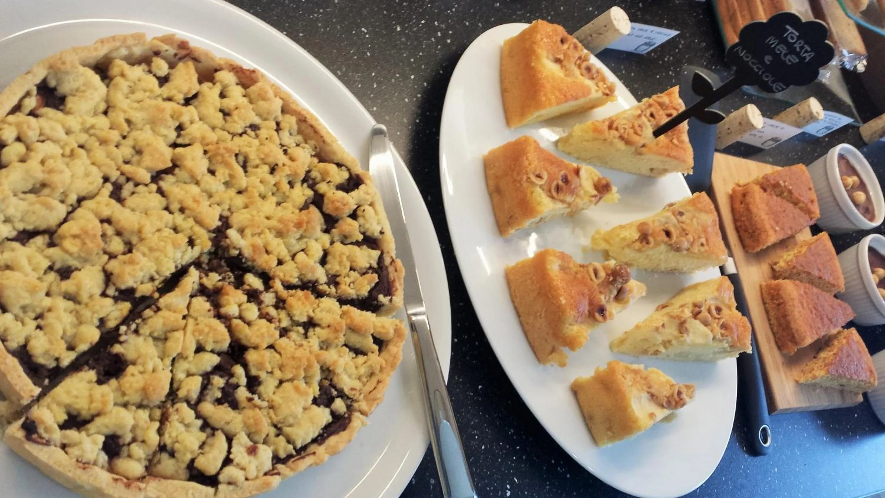 Buffet breakfast in B&B Le Albarelle