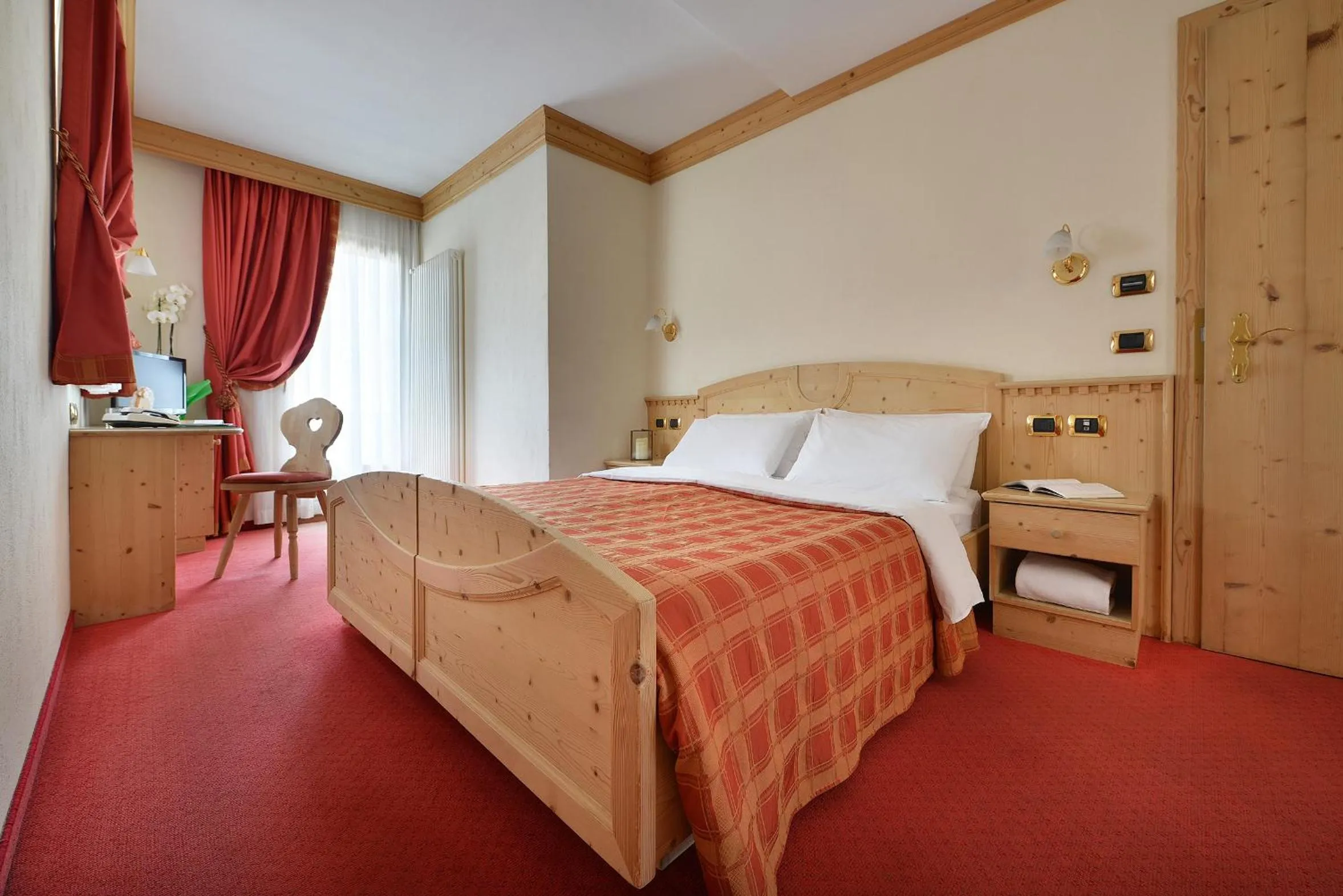 Bed in Hotel Cristallo