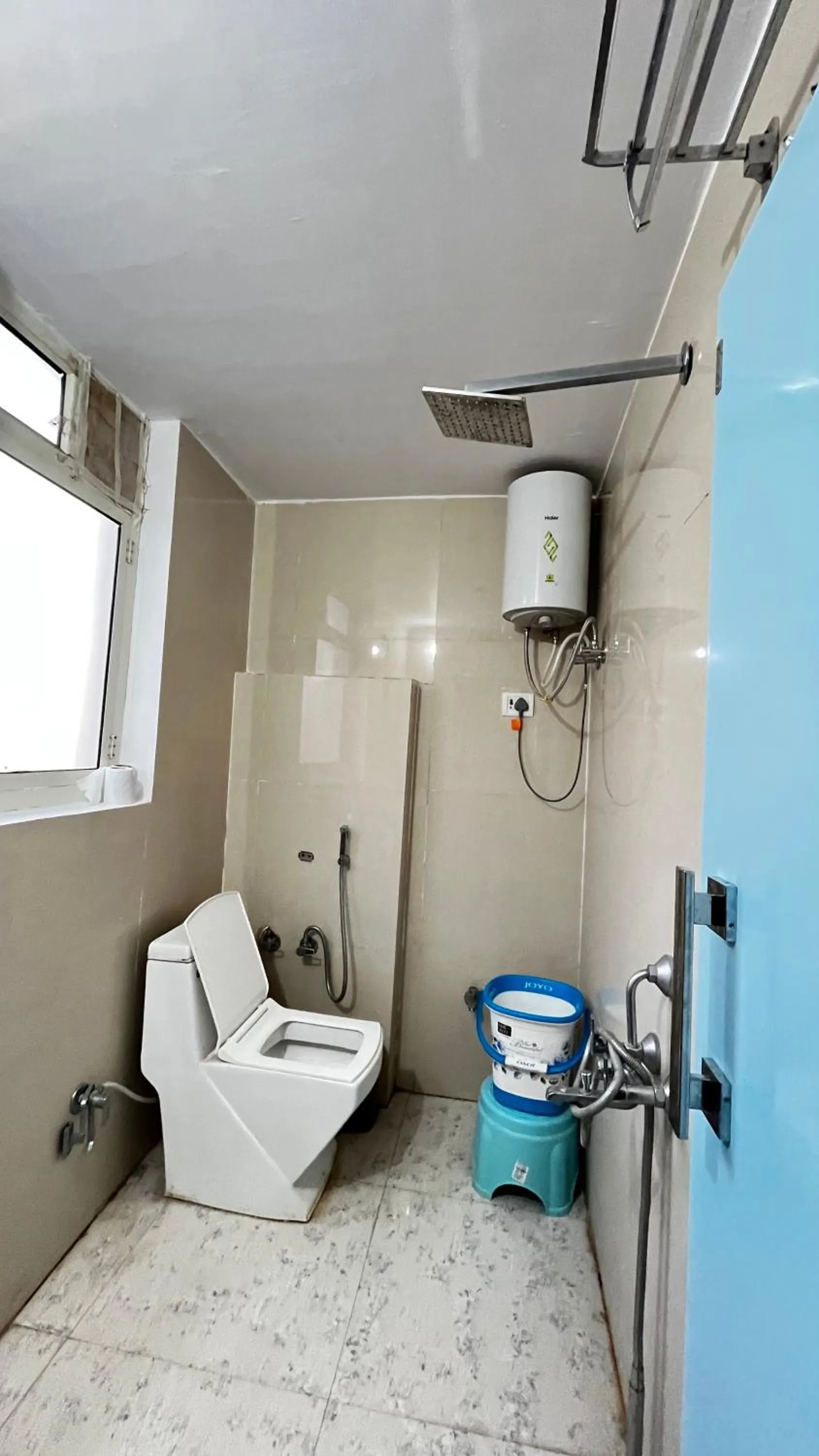 Toilet in Hotel Sunset