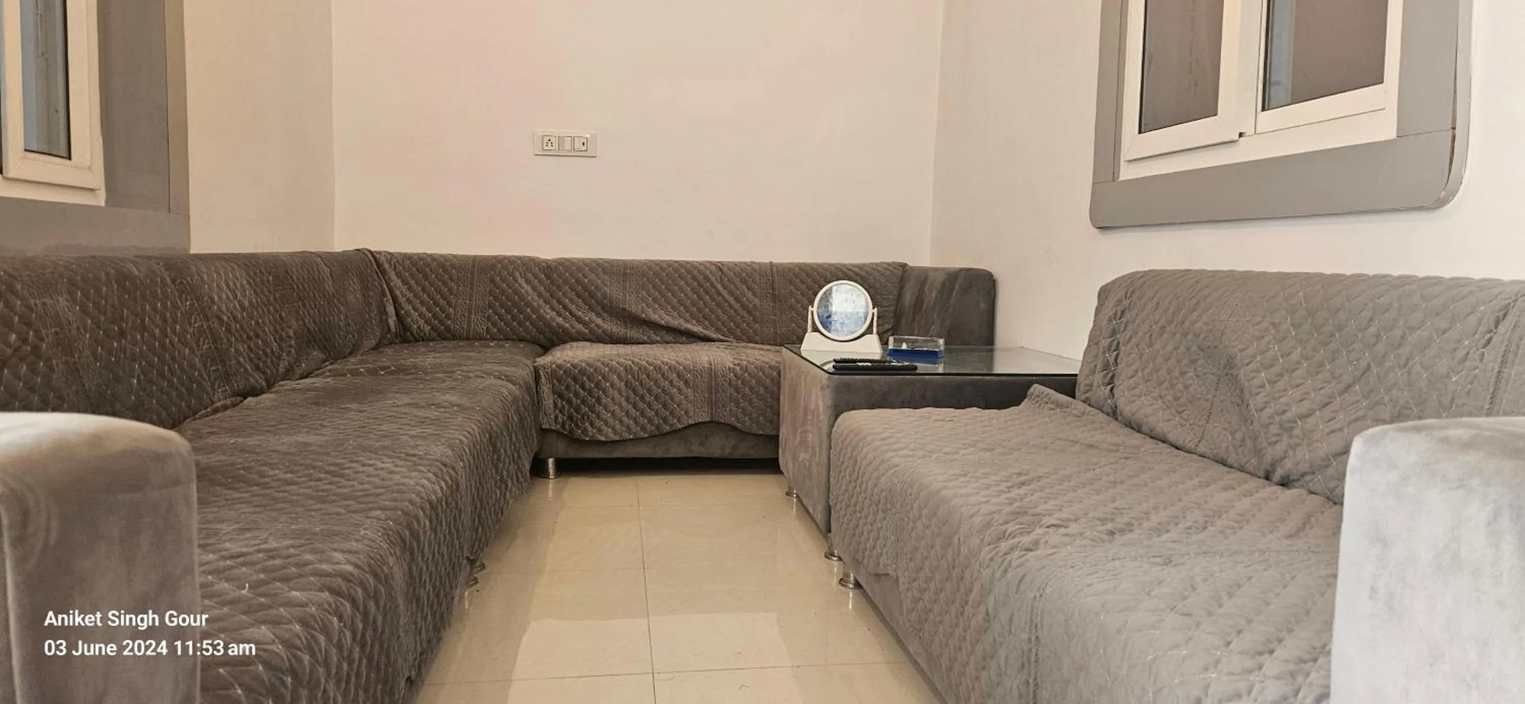 TV and multimedia in Hotel Sunset