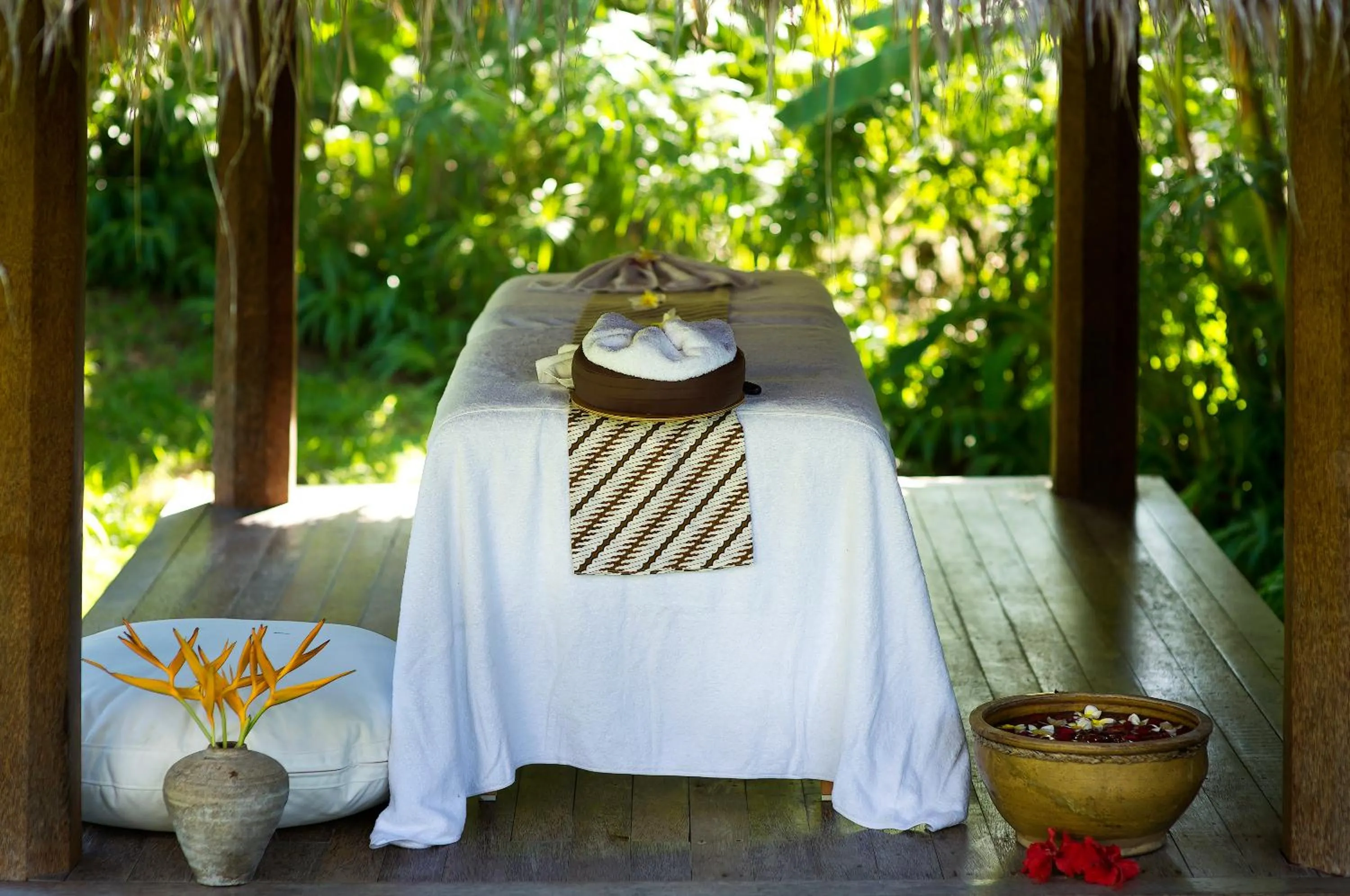 Massage in Planta Boutique Resort