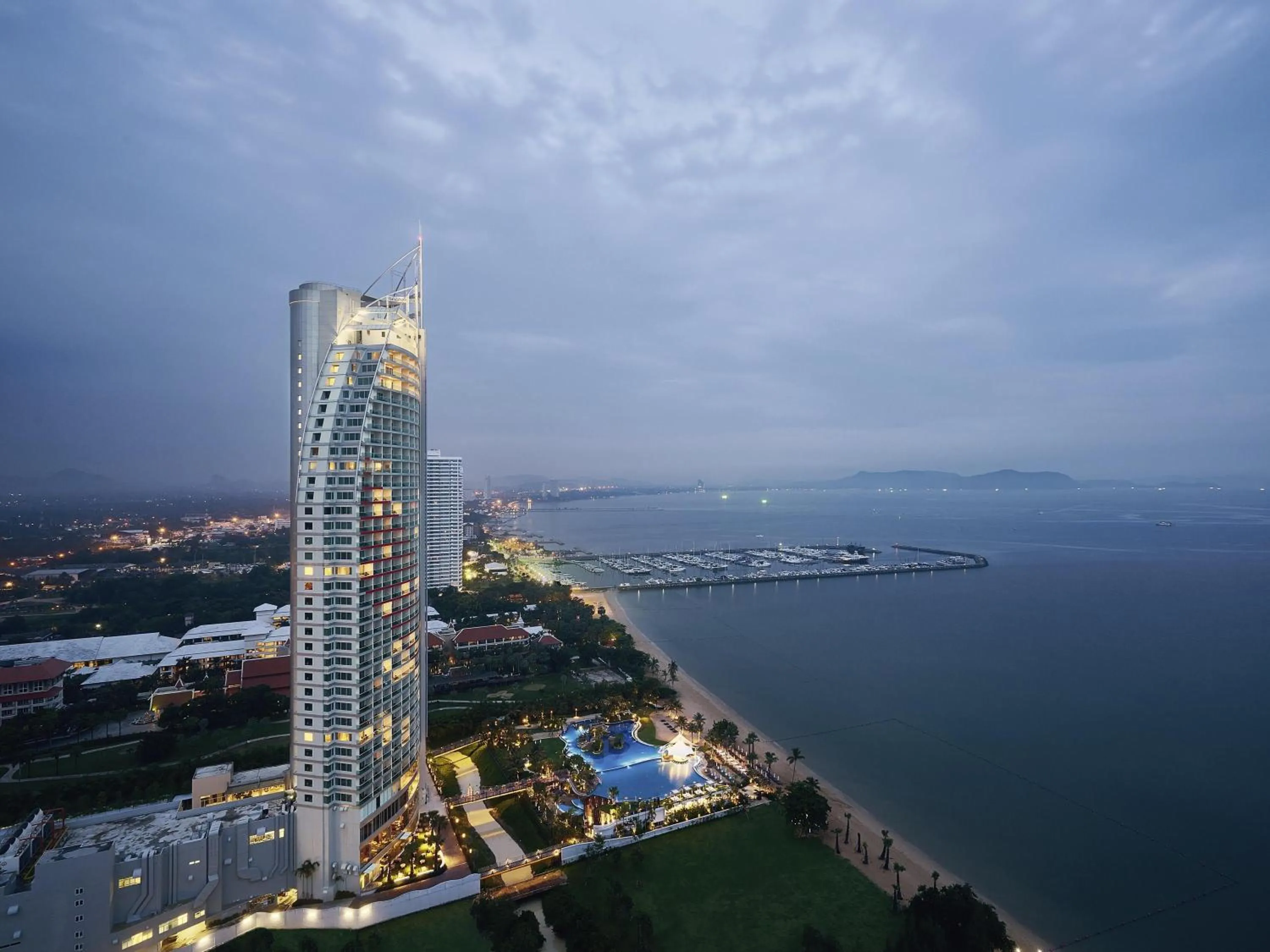 Property building in Mövenpick Siam Hotel Na Jomtien Pattaya