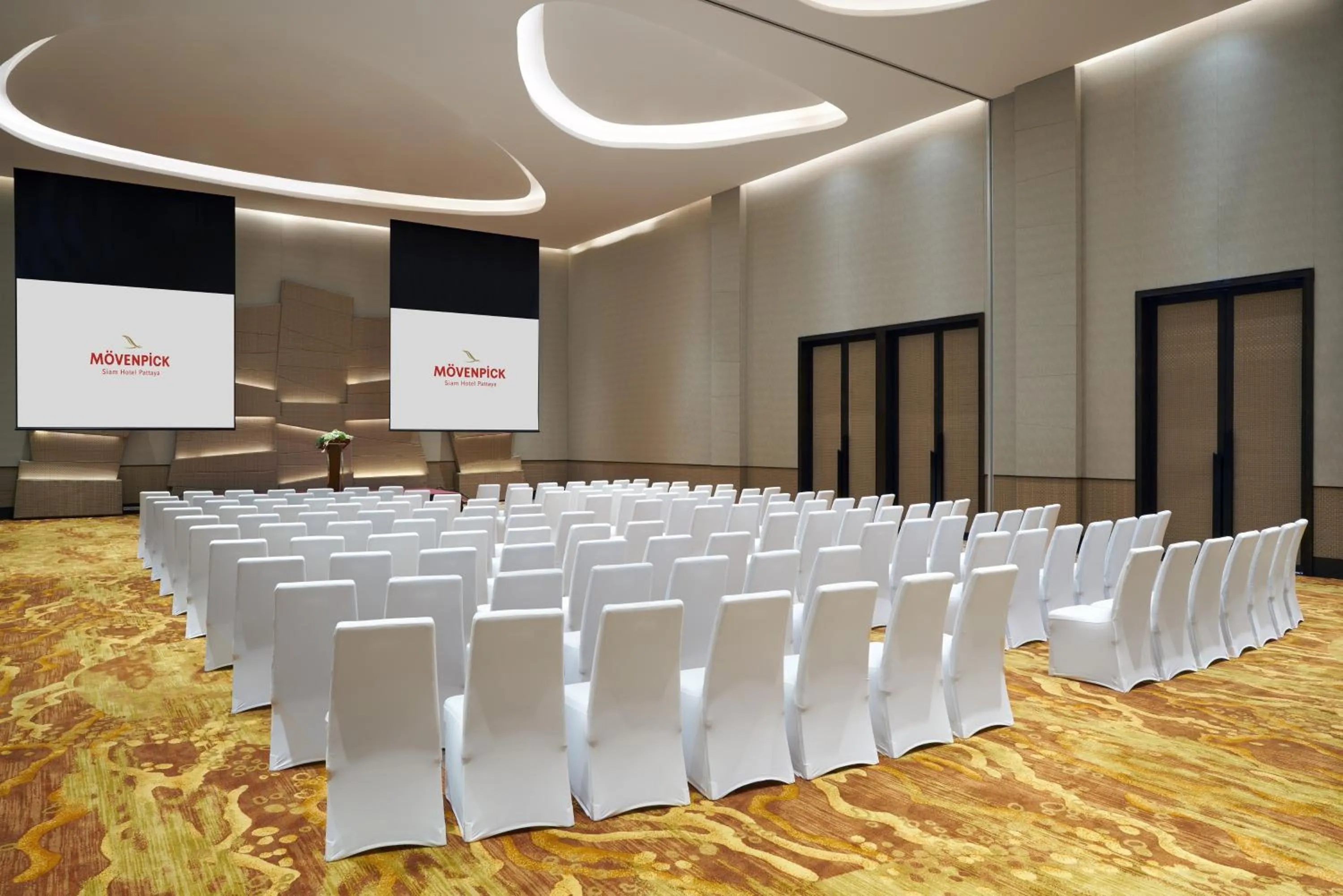 Meeting/conference room in Mövenpick Siam Hotel Na Jomtien Pattaya