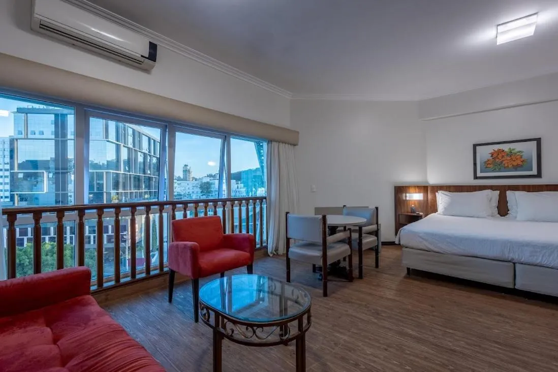 Photo of the whole room, Bed in Plaza Blumenau Hotel