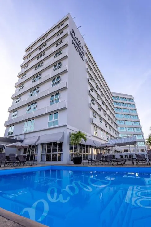 Property building in Plaza Blumenau Hotel