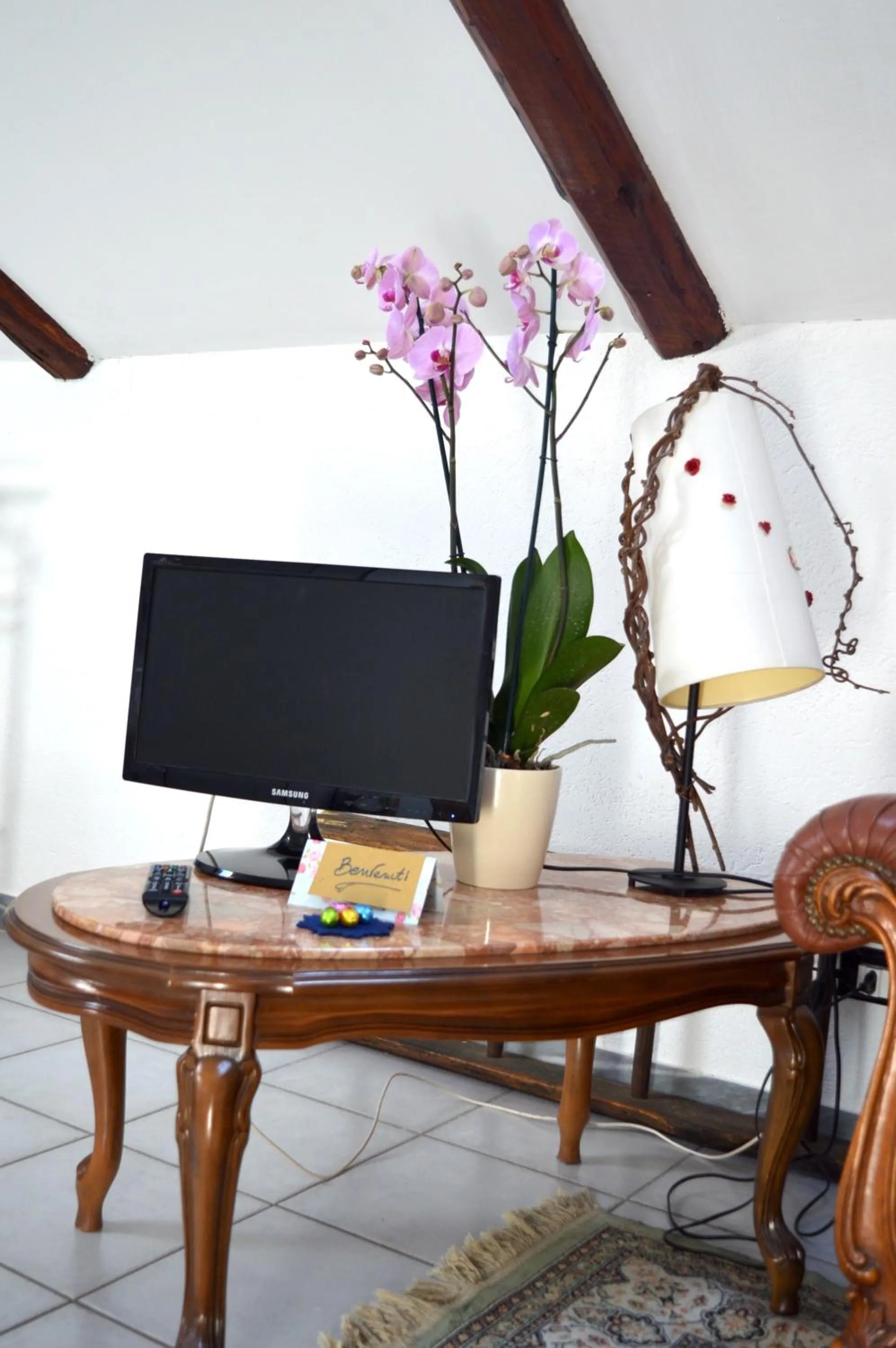 Photo of the whole room in Il Nottetempo