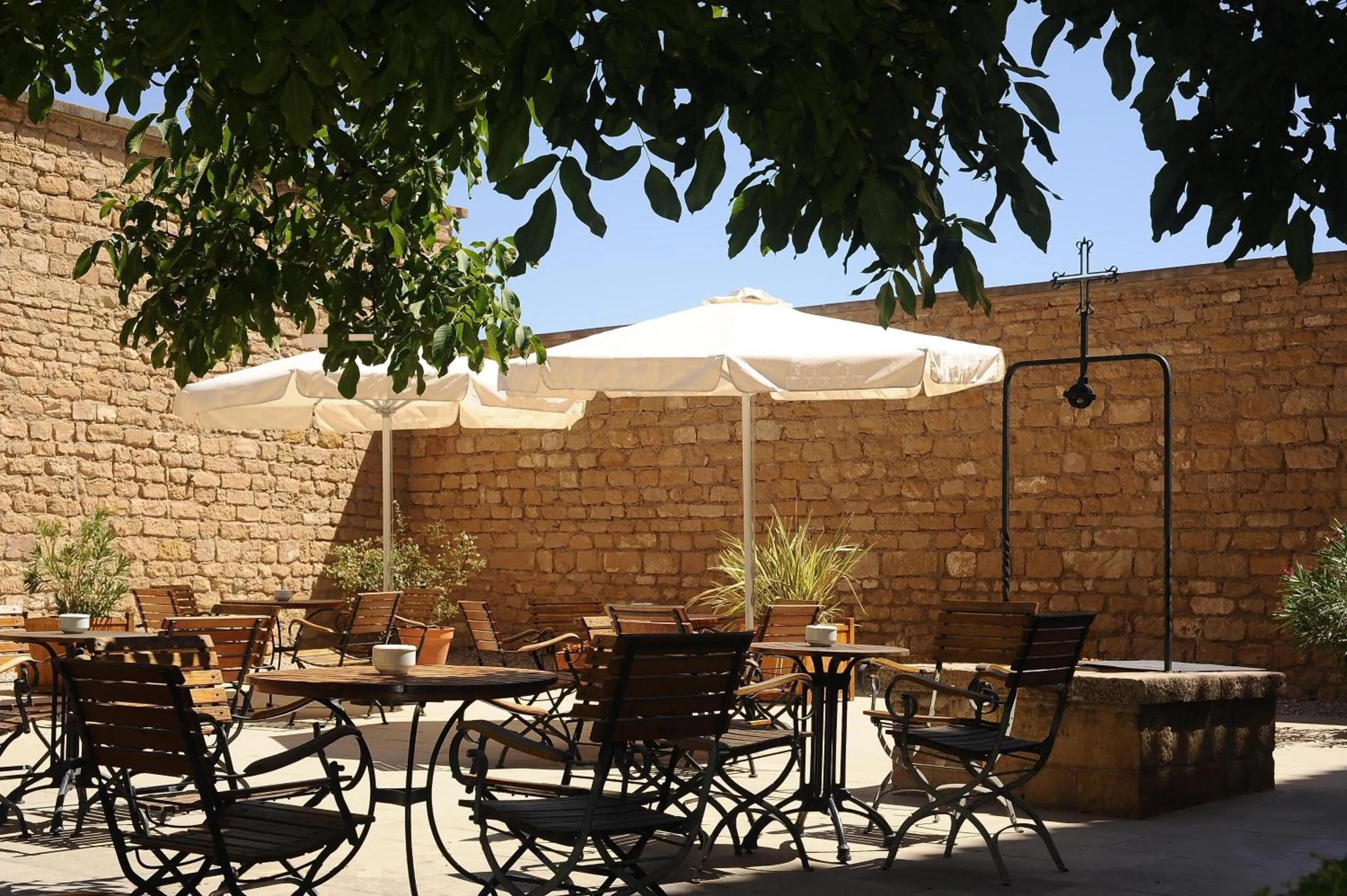 Patio in Parador de Alcañiz