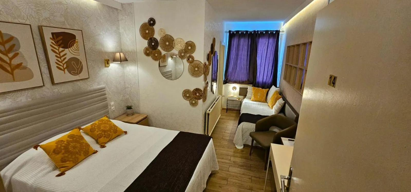 Bed in Mei Hôtel-Restaurant