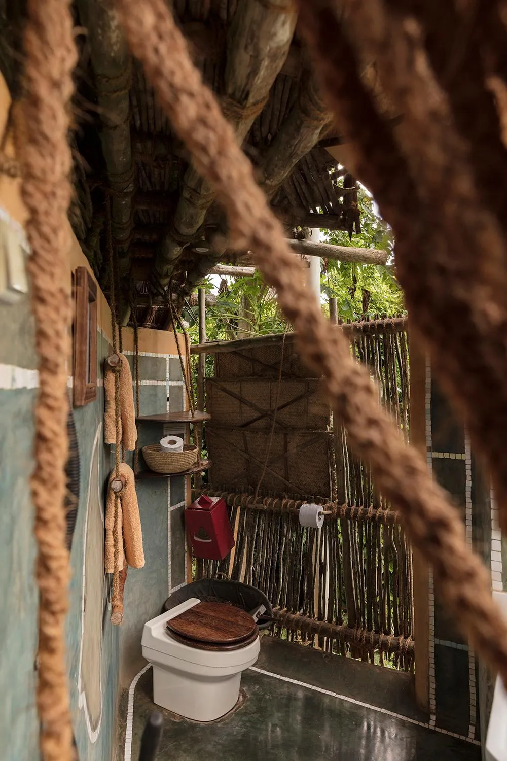 Bathroom in Chumbe Island Coral Park
