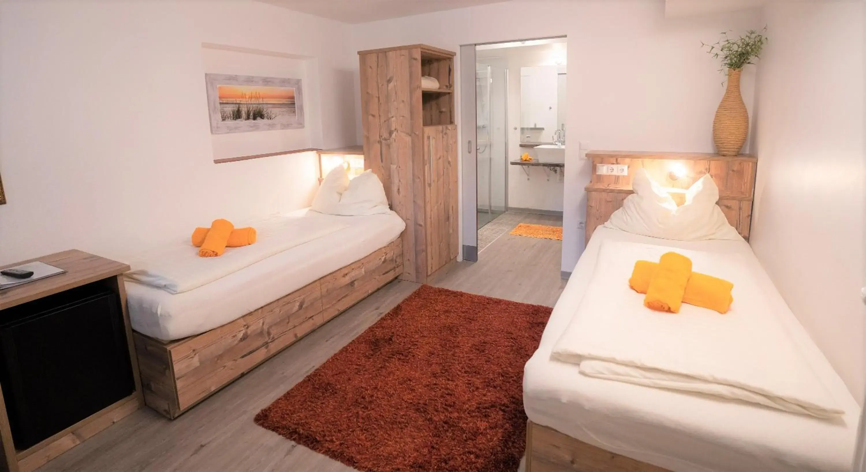 Twin Room - single occupancy - Disability Access in Gasthof Klug zum Ehrensepp Twin Room - single occupancy - Disability Access in Gasthof Klug zum Ehrensepp