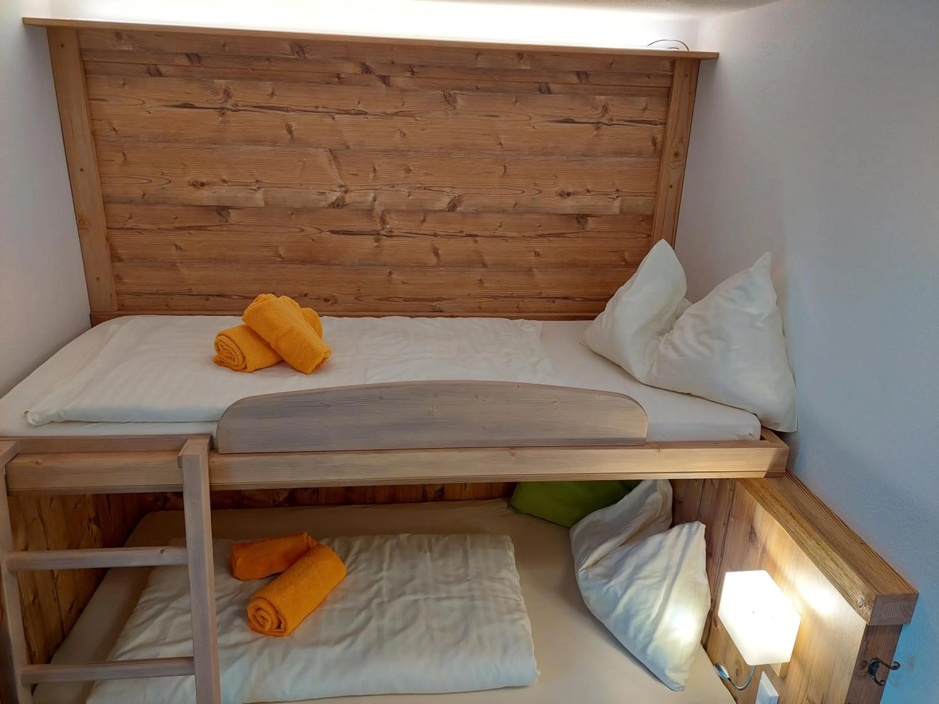 Bed in Gasthof Klug zum Ehrensepp
