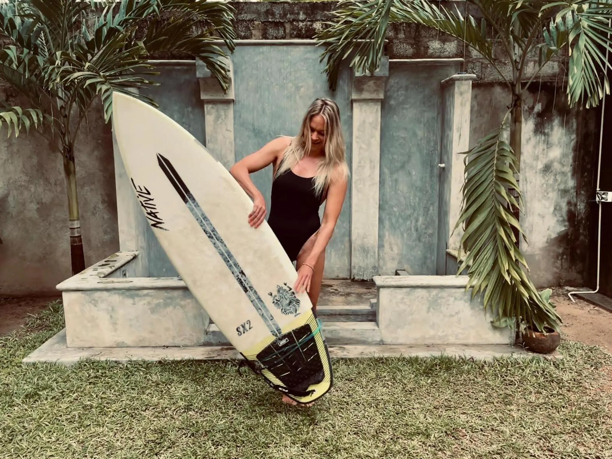 People in Midigama Holiday Inn