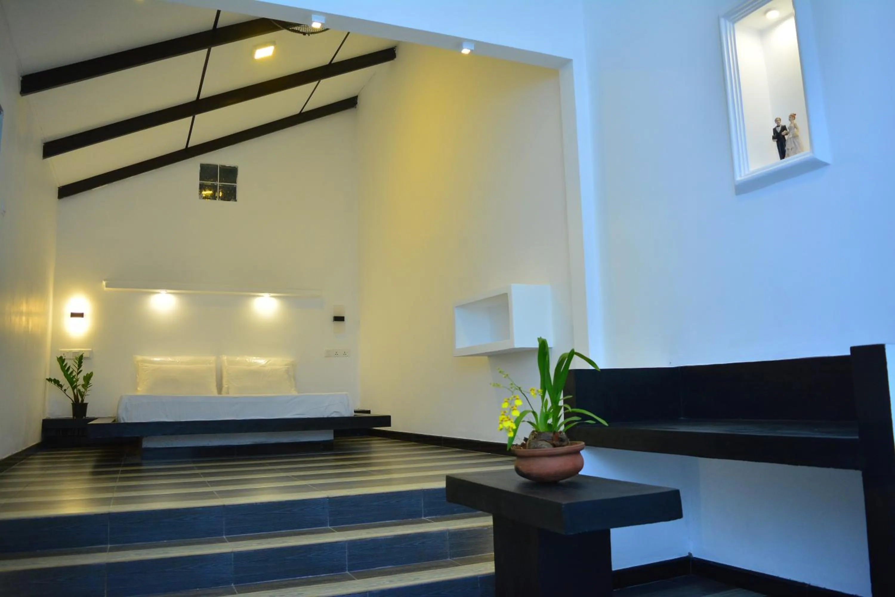 Bedroom in Midigama Holiday Inn