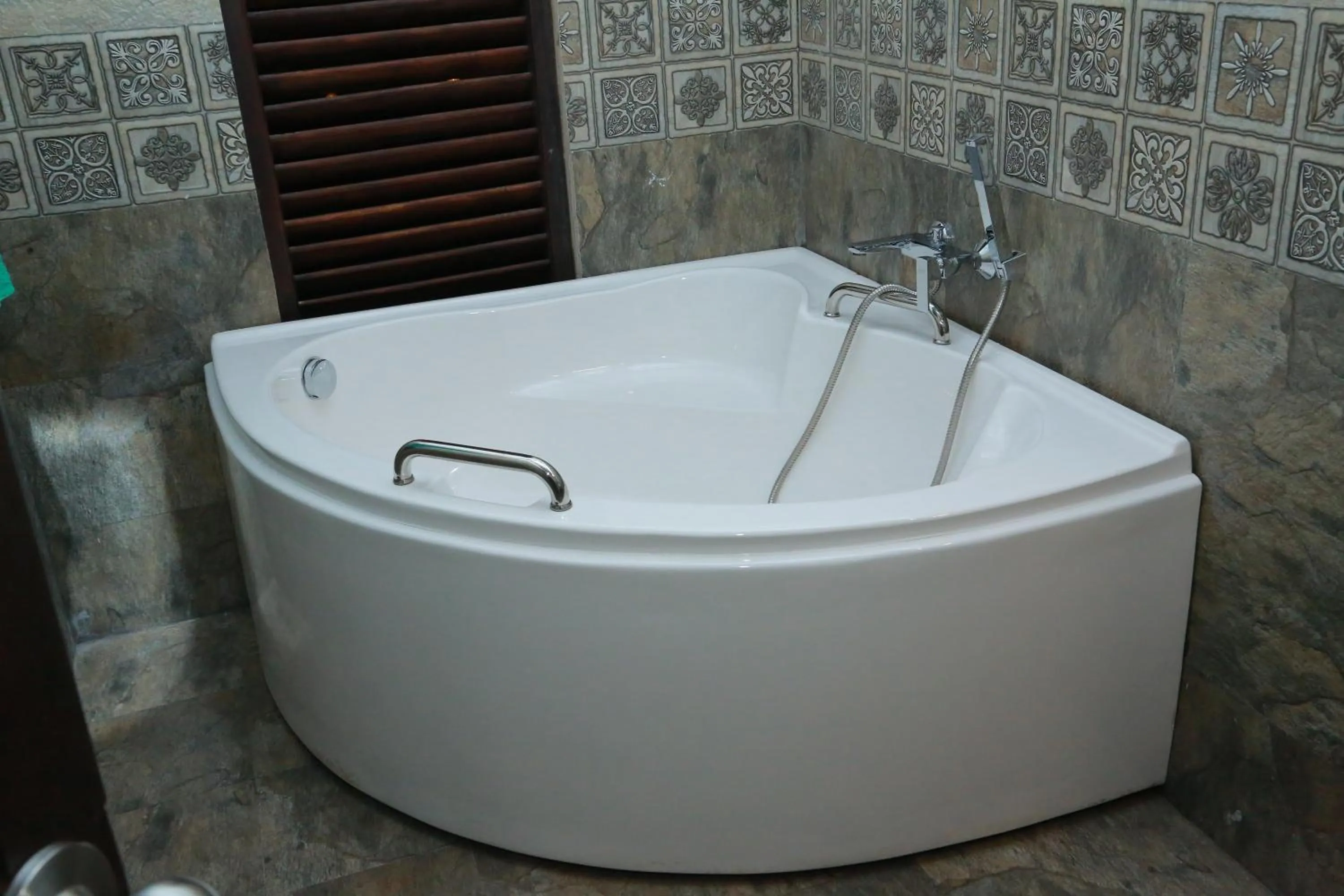 Bathroom in Midigama Holiday Inn