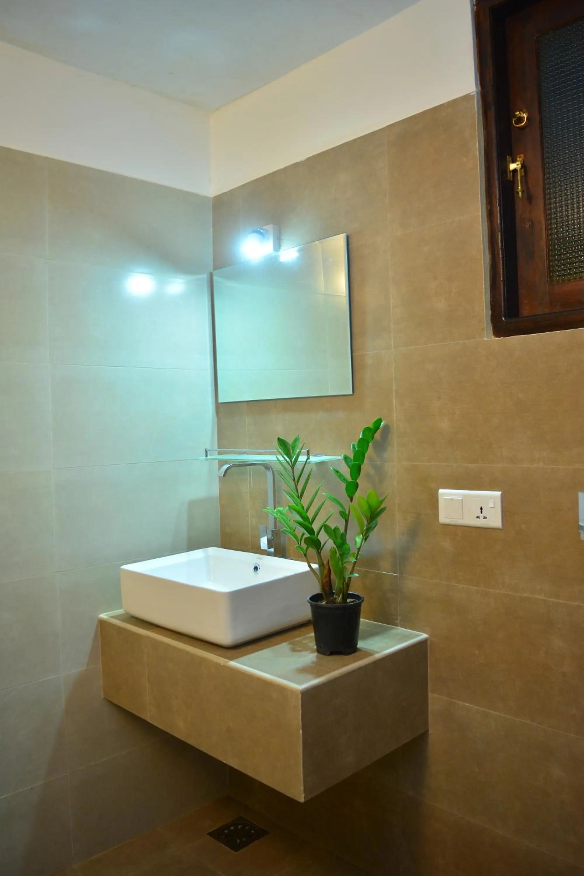 Bathroom in Midigama Holiday Inn