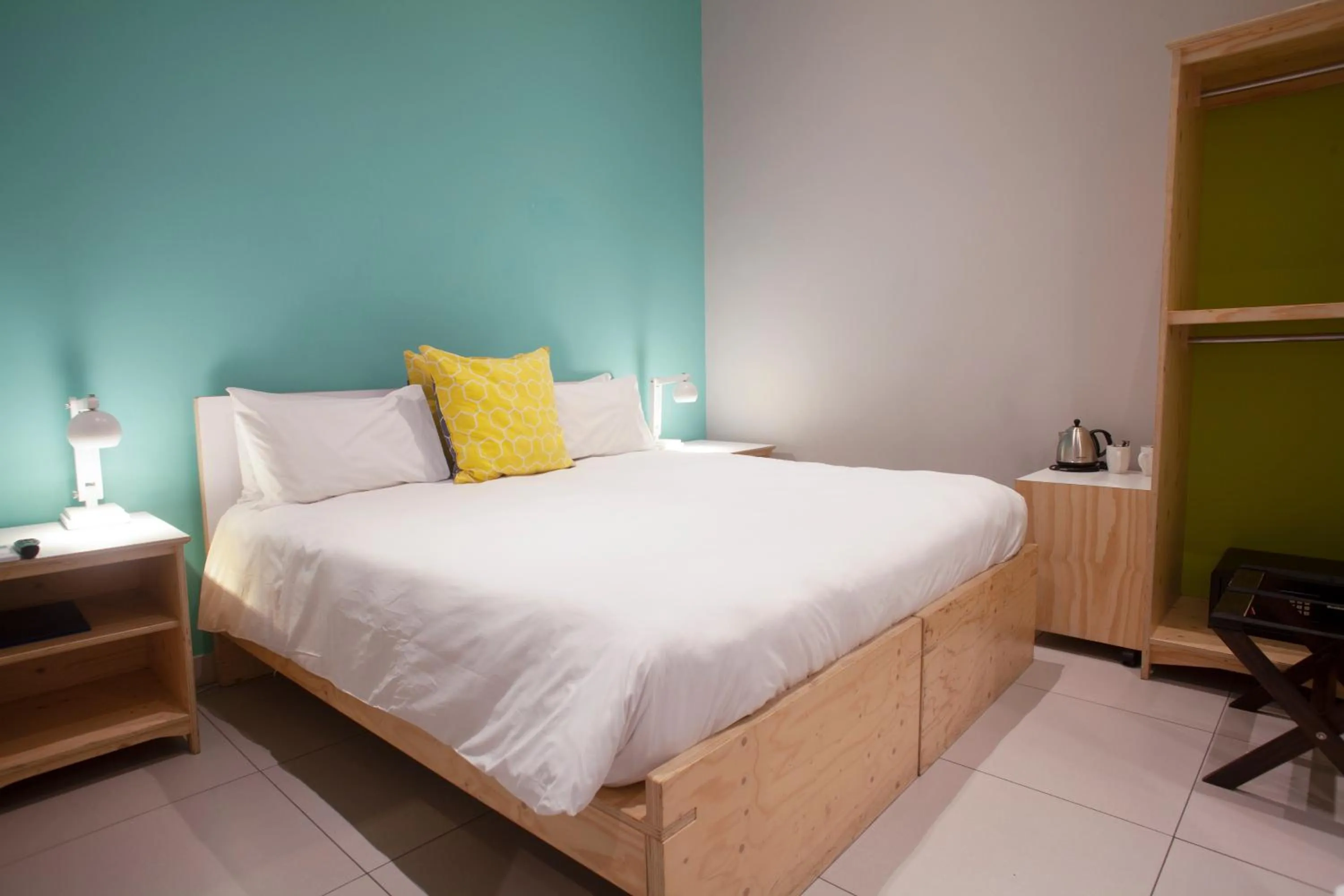 Bedroom, Bed in Mojo Hotel & Market