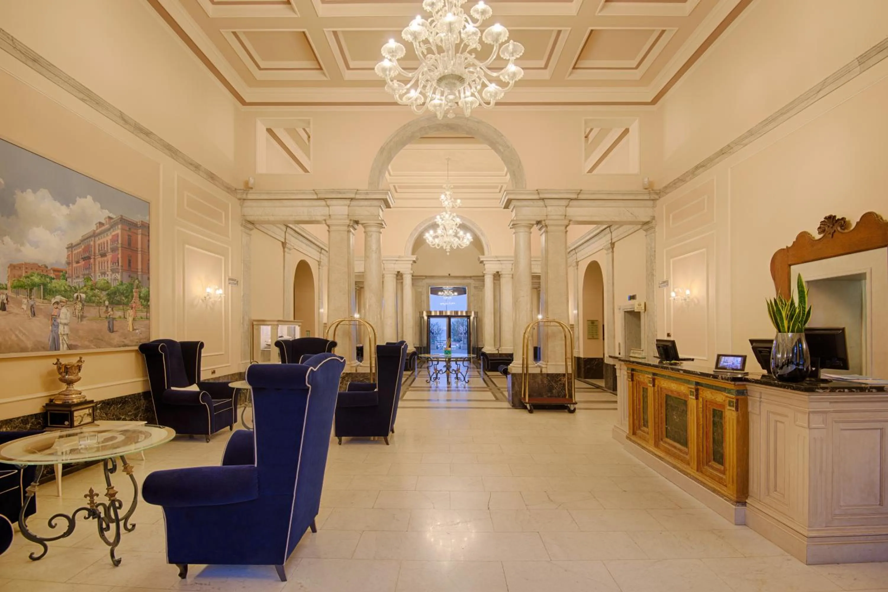 Lobby or reception, Lounge/Bar in Grand Hotel Palazzo Livorno MGallery Collection