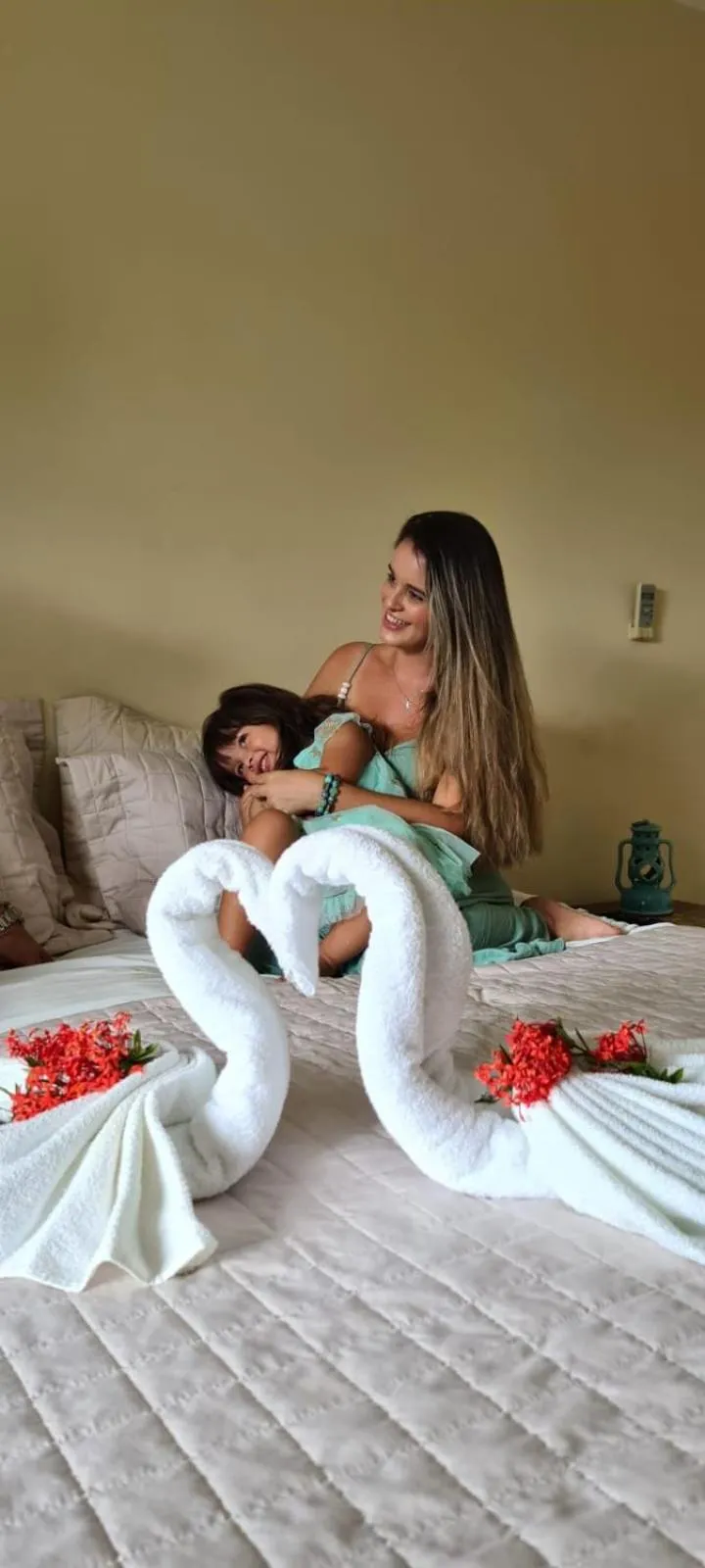 towels, Bed in Hotel Real Comandatuba