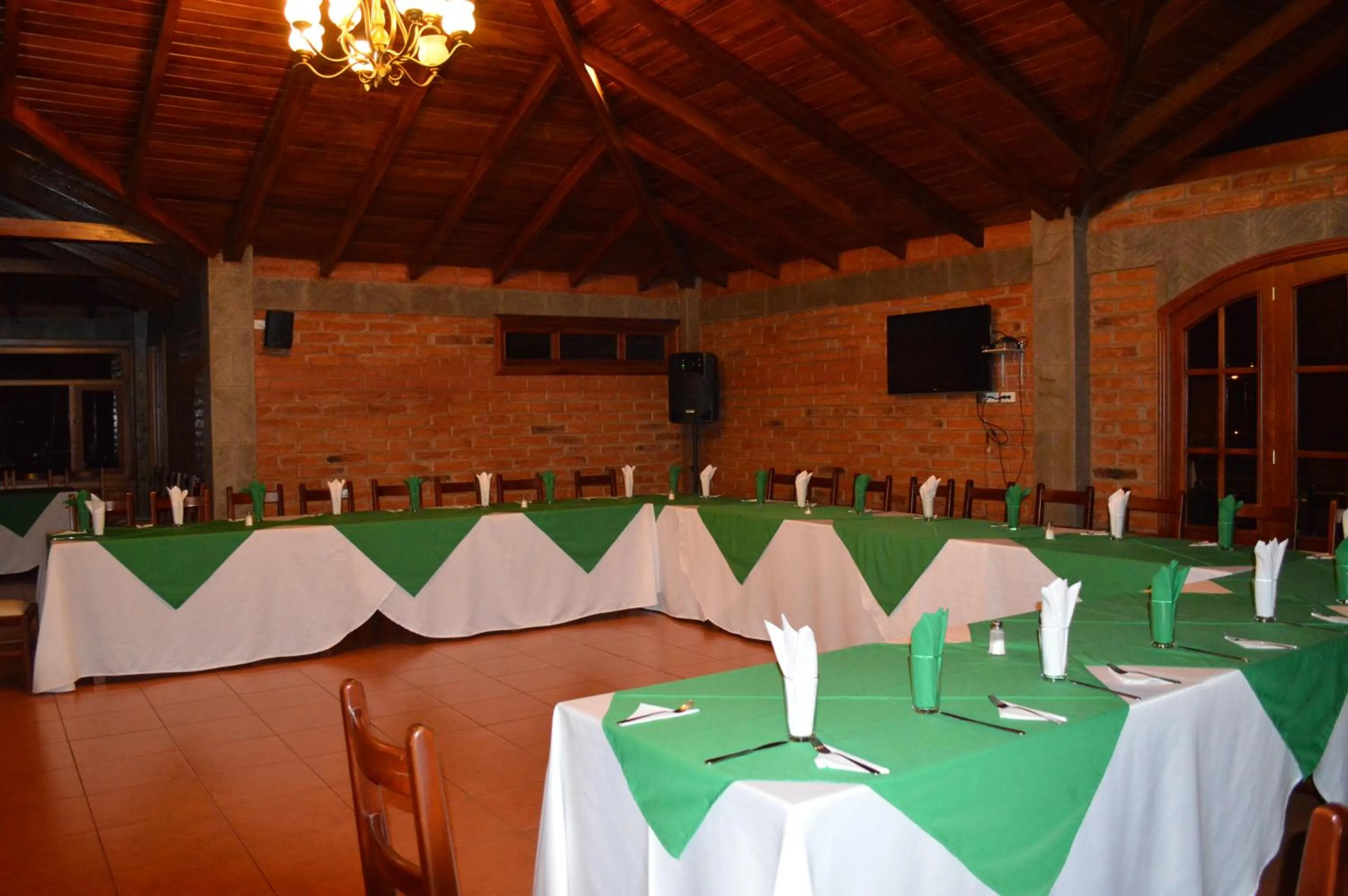 Business facilities in Hostería San Clemente