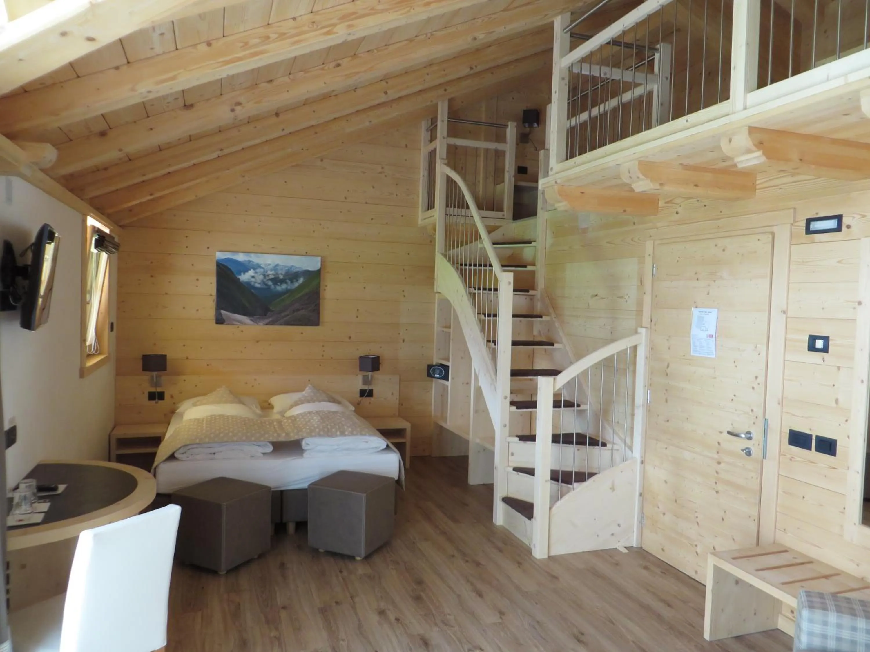 Photo of the whole room, Bed in B&B Ecohotel Chalet des Alpes