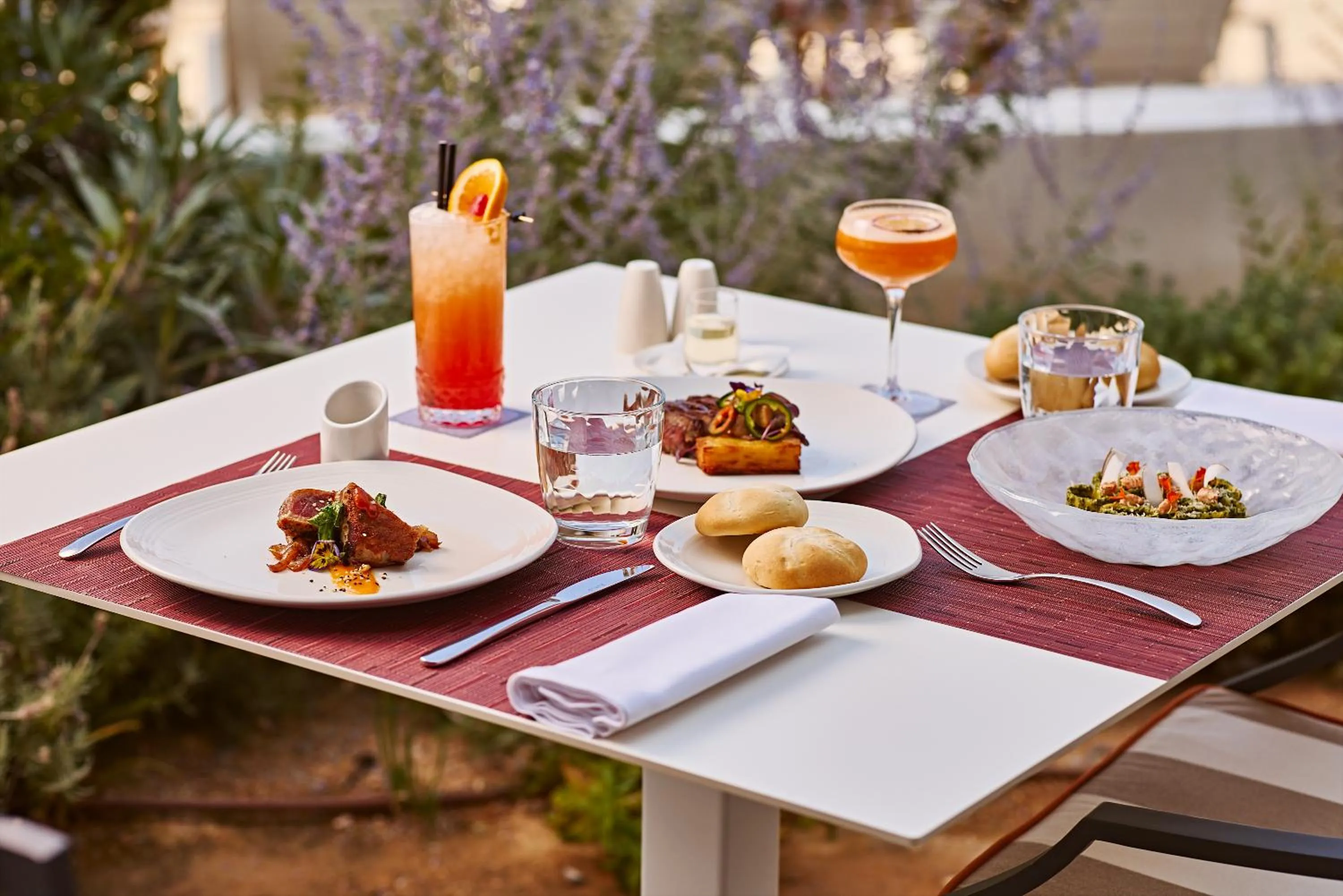 Restaurant/places to eat in TRS Ibiza Hotel - Adults Only