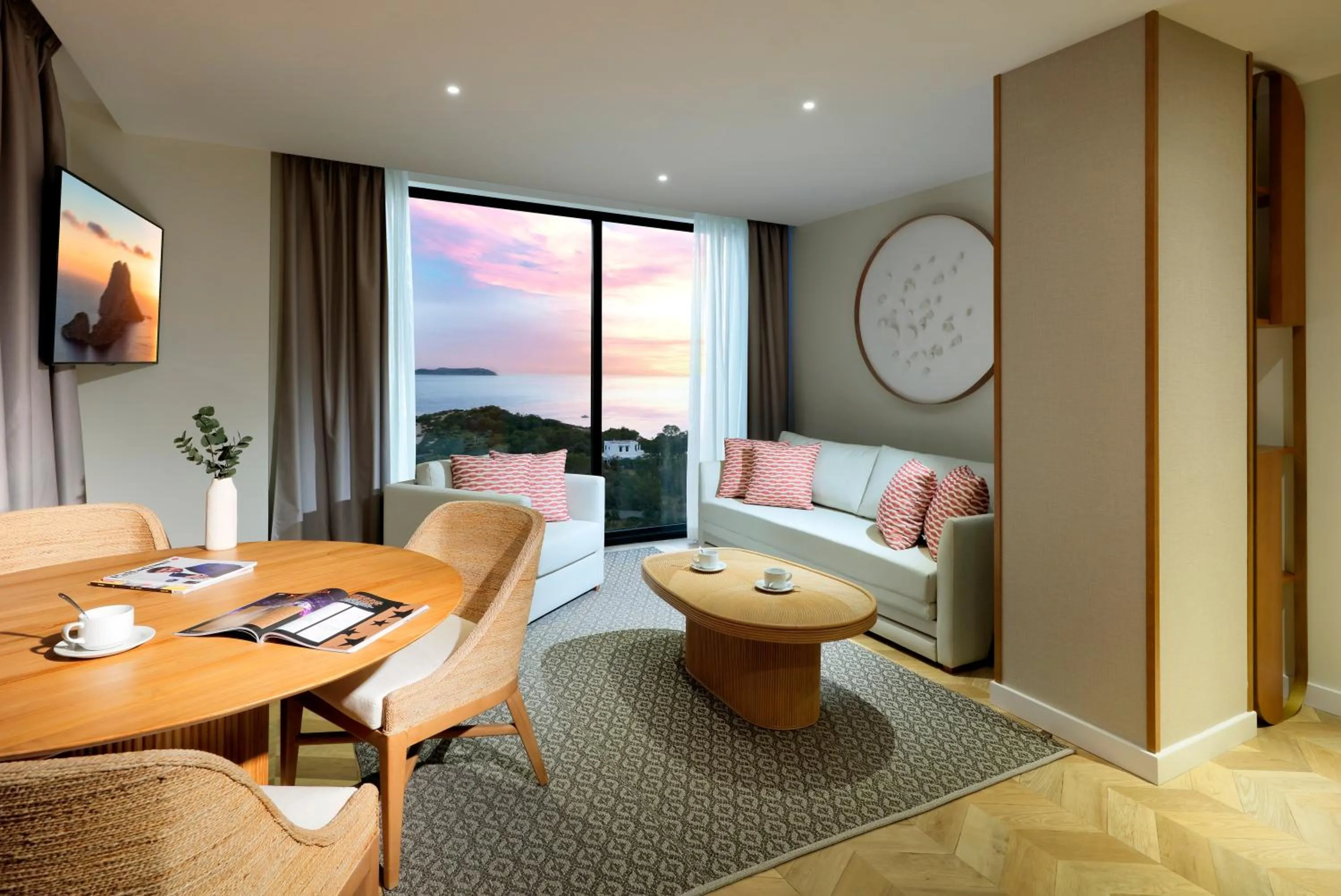 Living room, Bed in TRS Ibiza Hotel - Adults Only