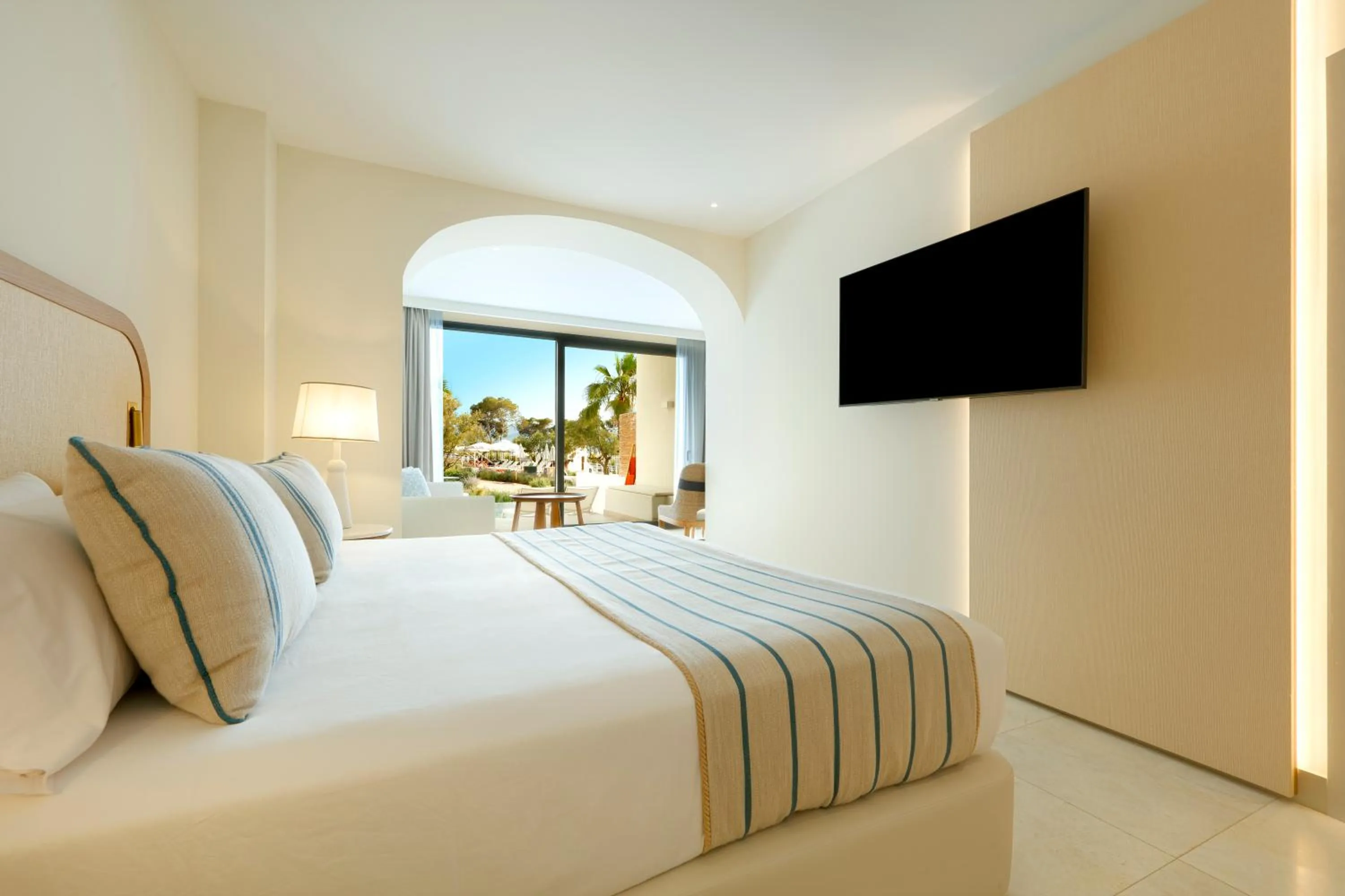 Bedroom, Bed in TRS Ibiza Hotel - Adults Only