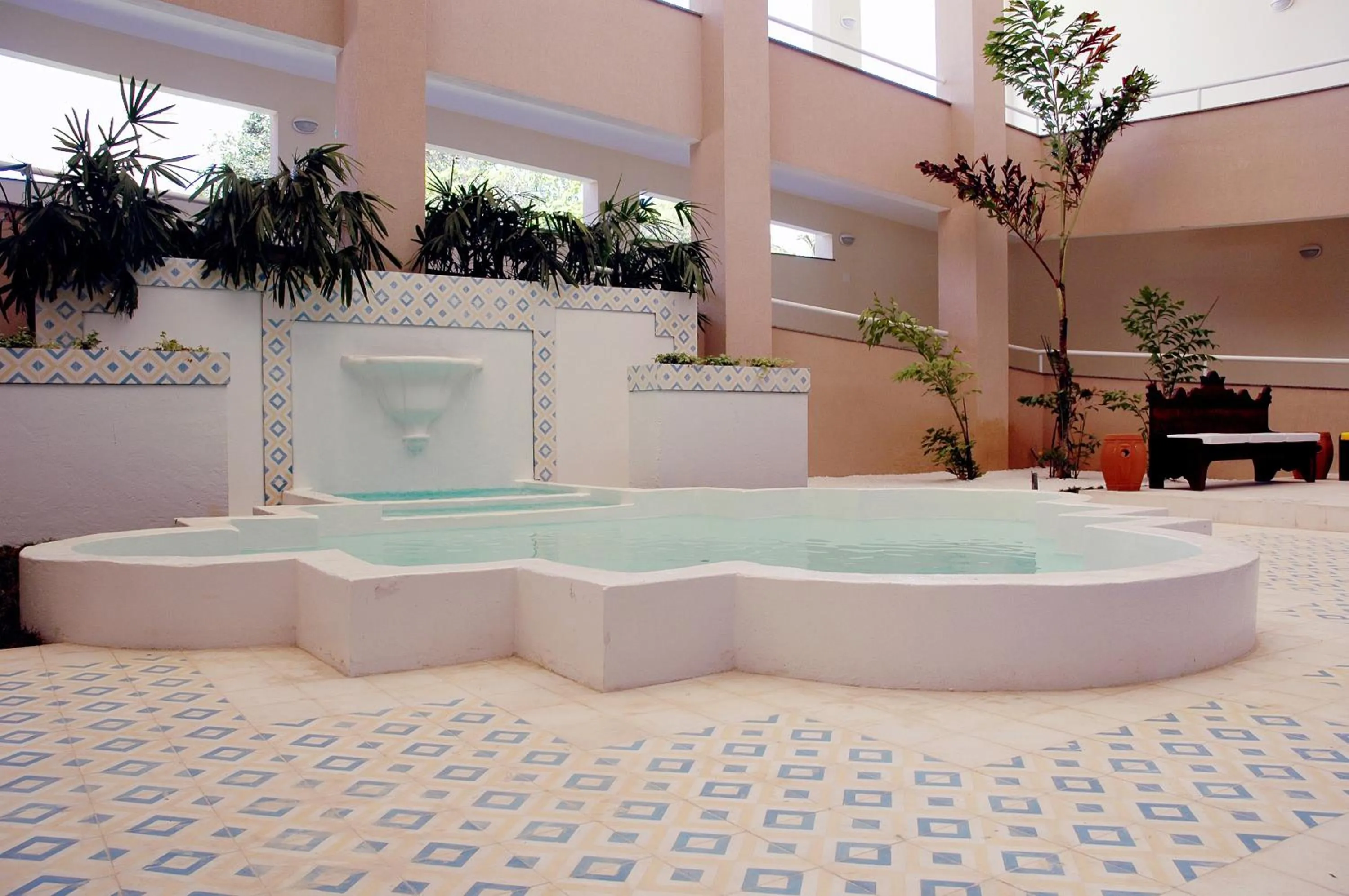 Facade/entrance in Bahia Plaza Hotel