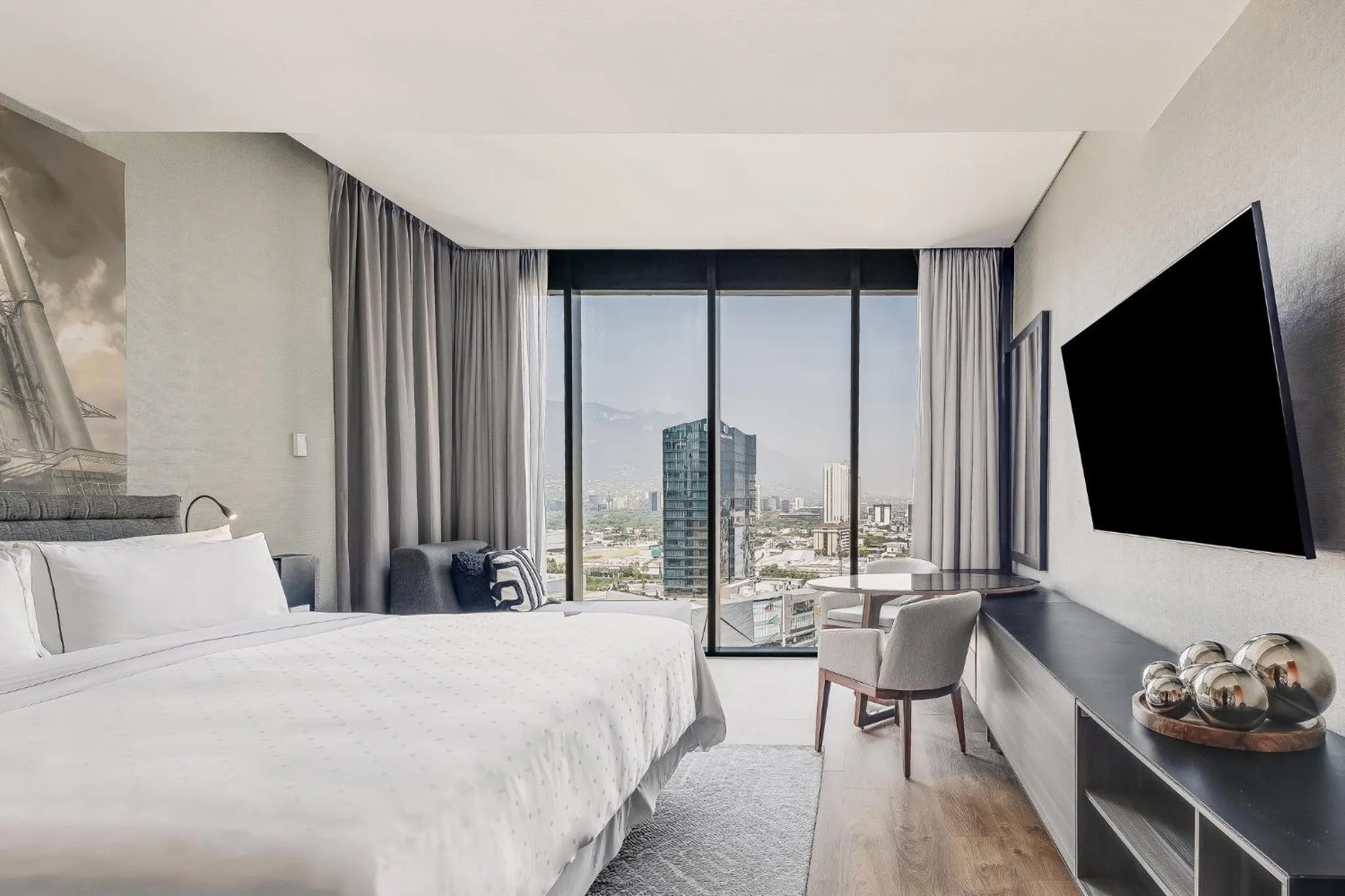 Property building, Bed in Grand Fiesta Americana Monterrey Valle