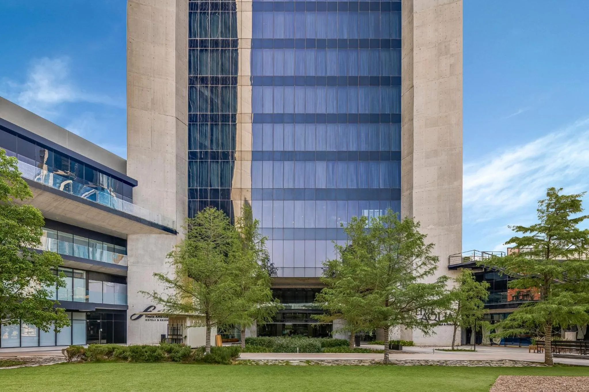 Property building in Grand Fiesta Americana Monterrey Valle