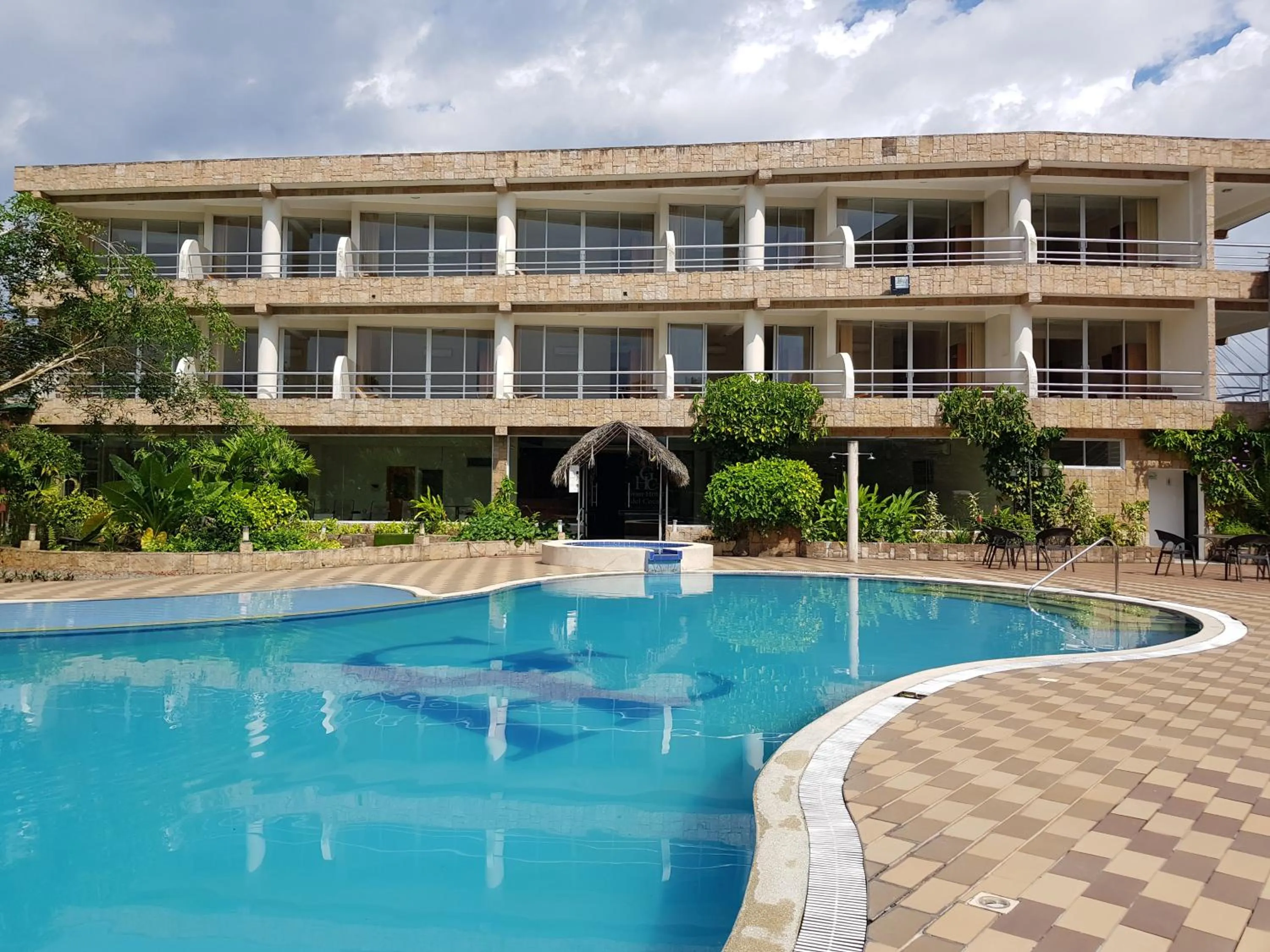 Swimming pool in Gran Hotel De Lago - El Coca