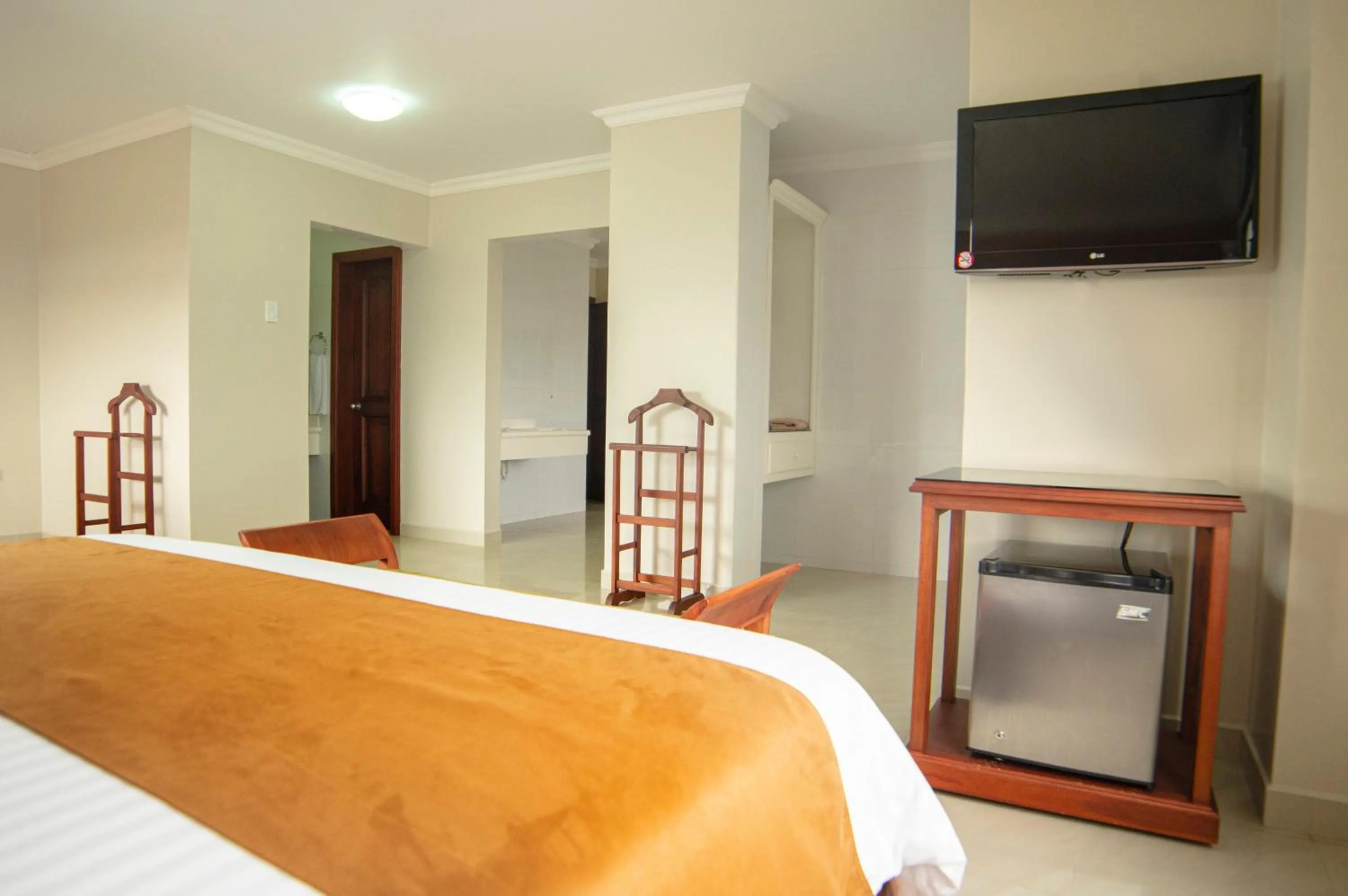 Bedroom, Bed in Gran Hotel De Lago - El Coca