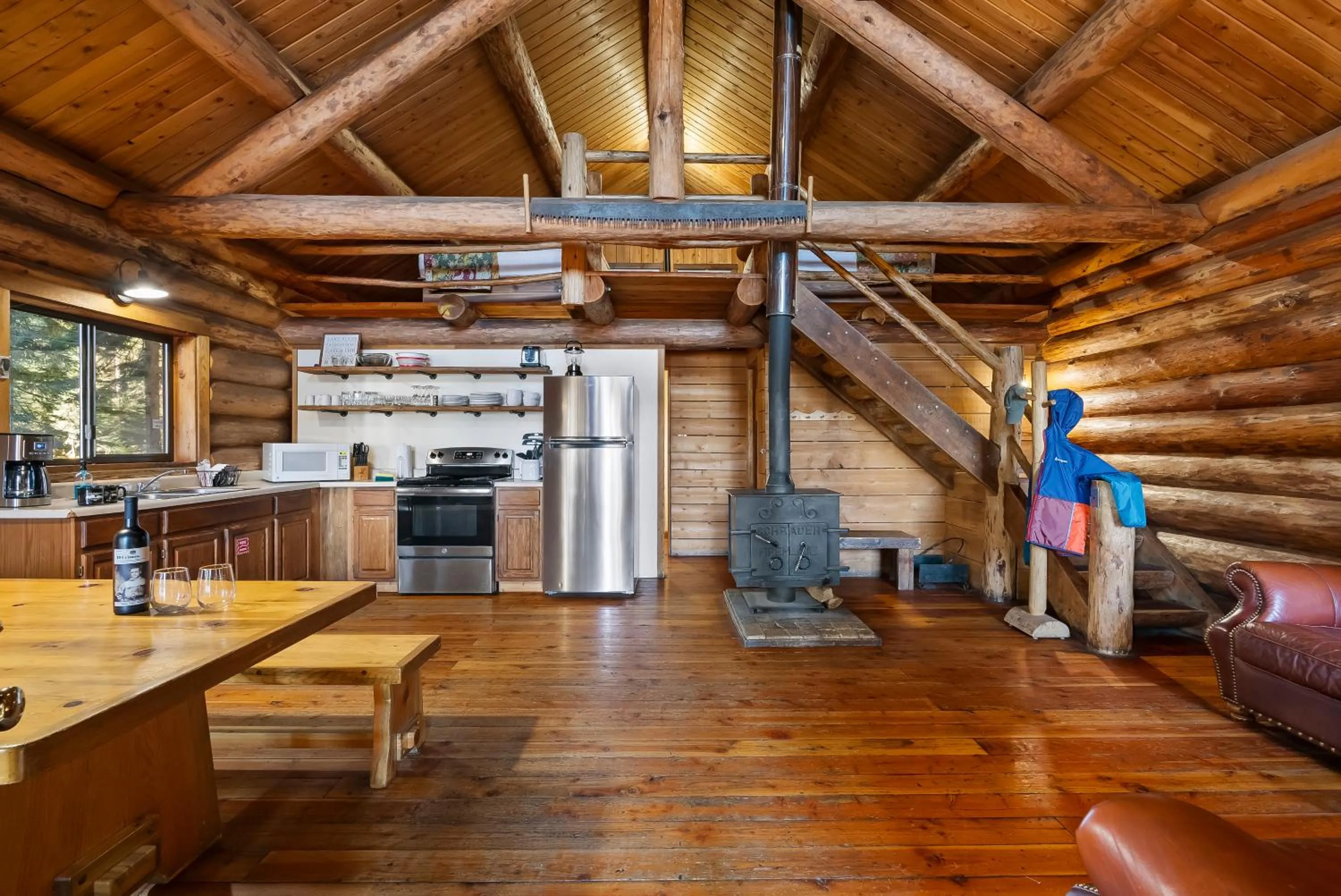 Kitchen or kitchenette in Shelter Cove Resort & Marina