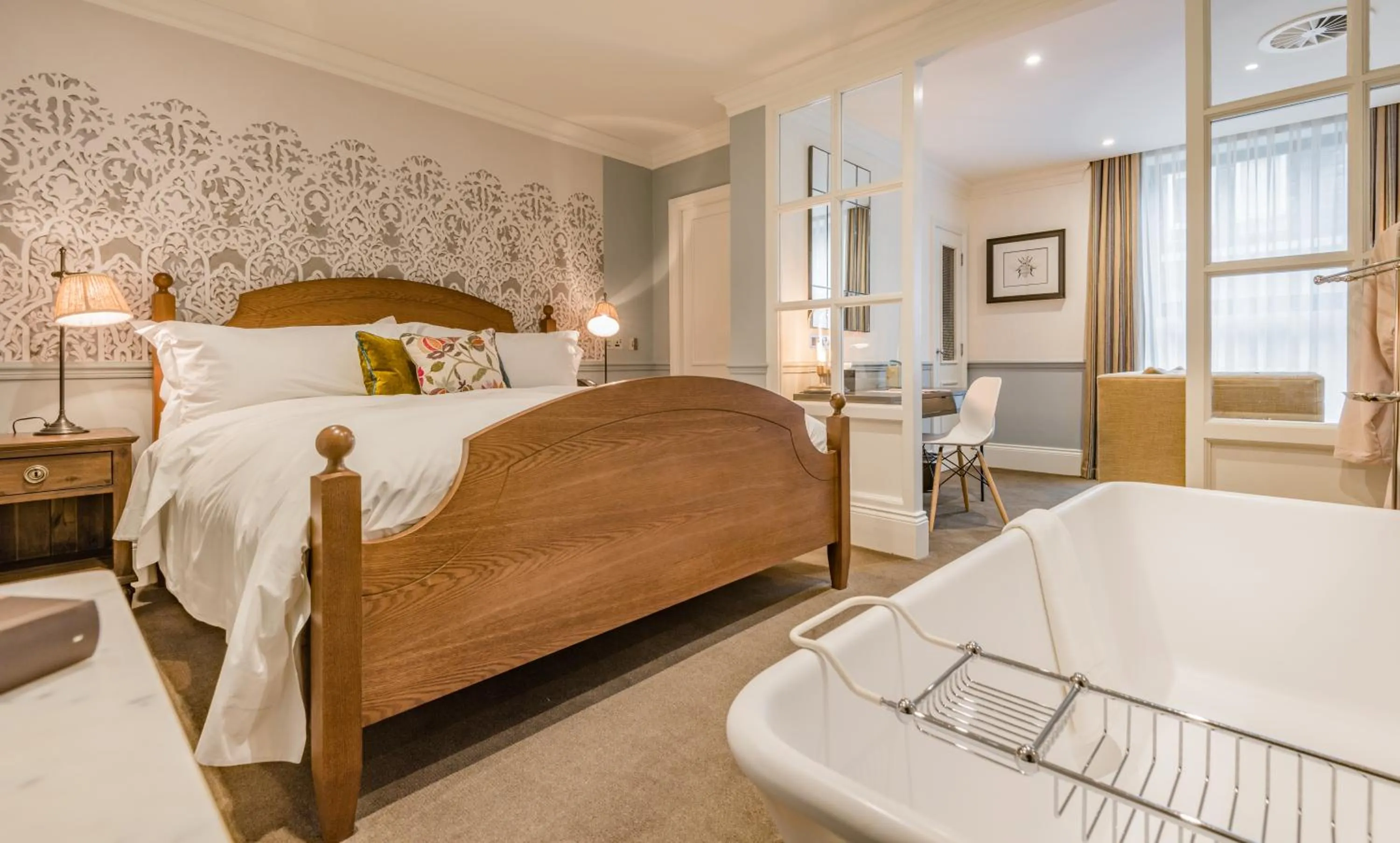 Photo of the whole room, Bed in King Street Townhouse