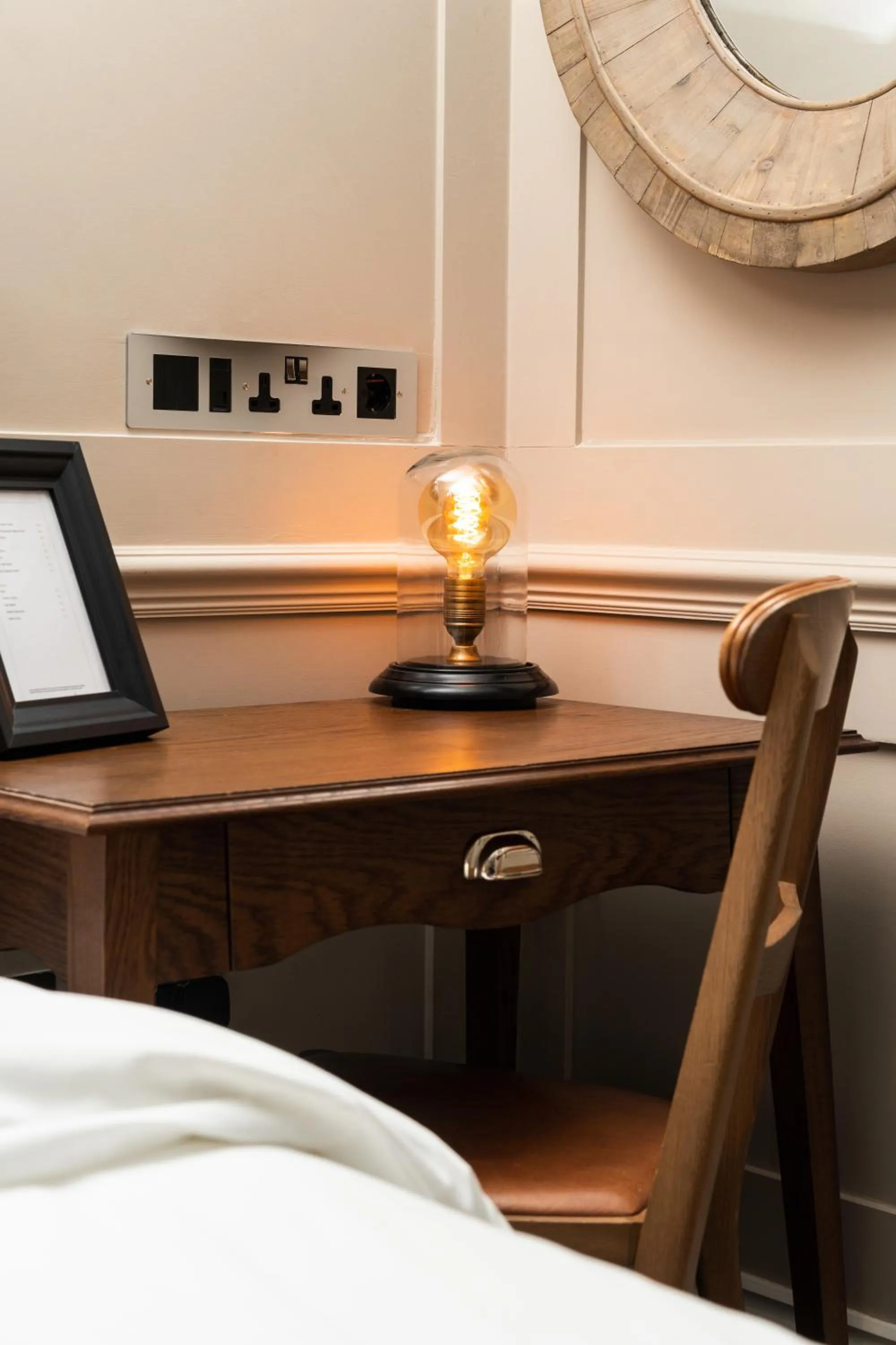 Guests, Bed in King Street Townhouse