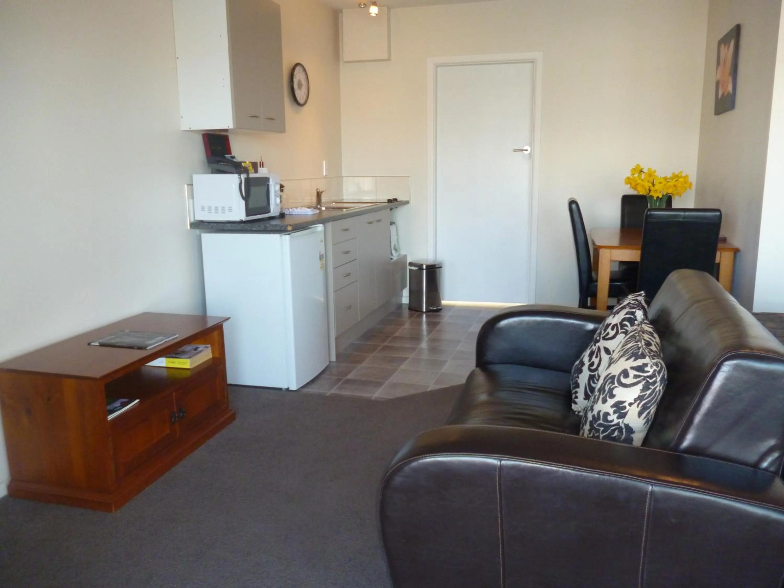 TV and multimedia in Cashel Court Motel