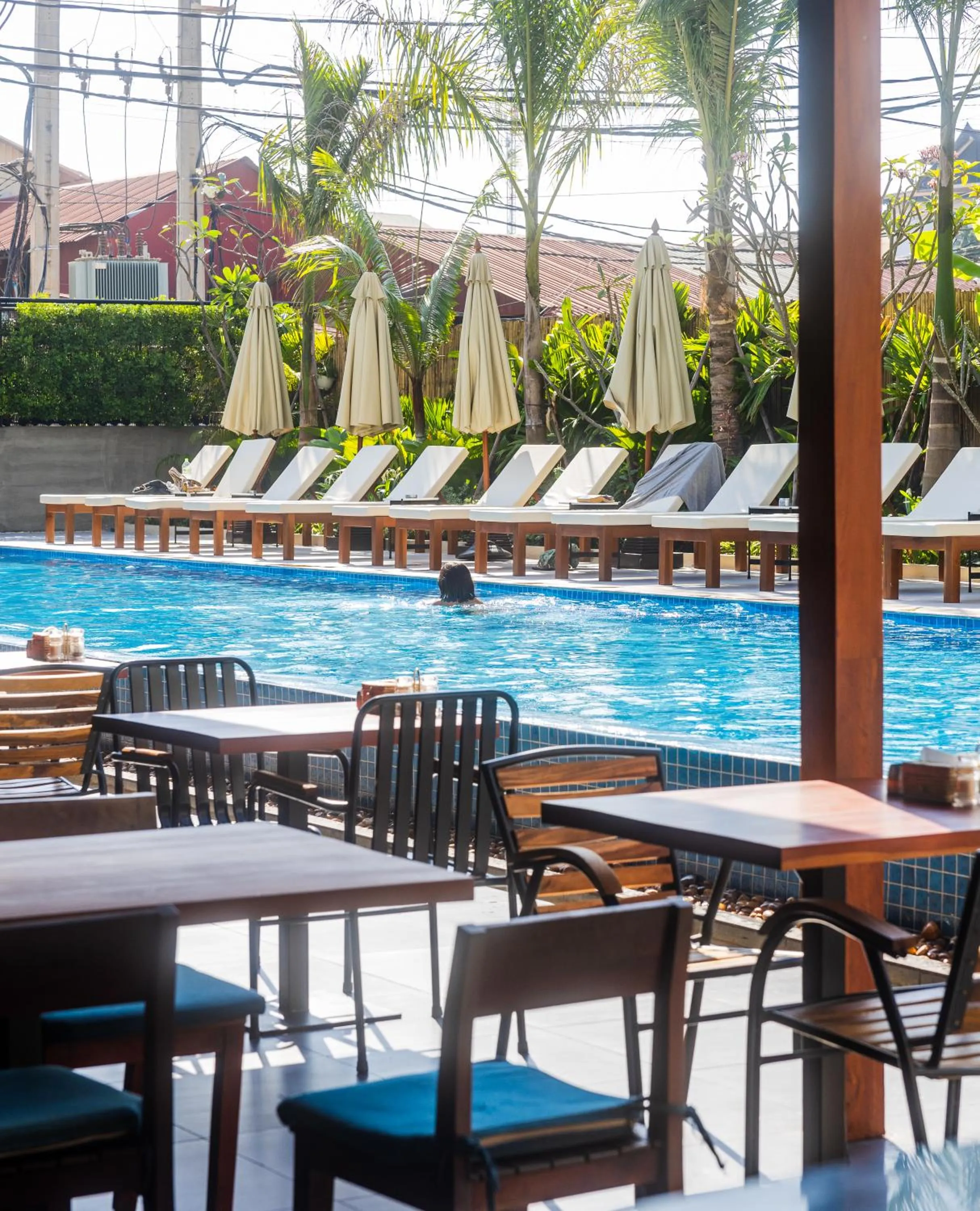 Swimming pool in Onederz Siem Reap