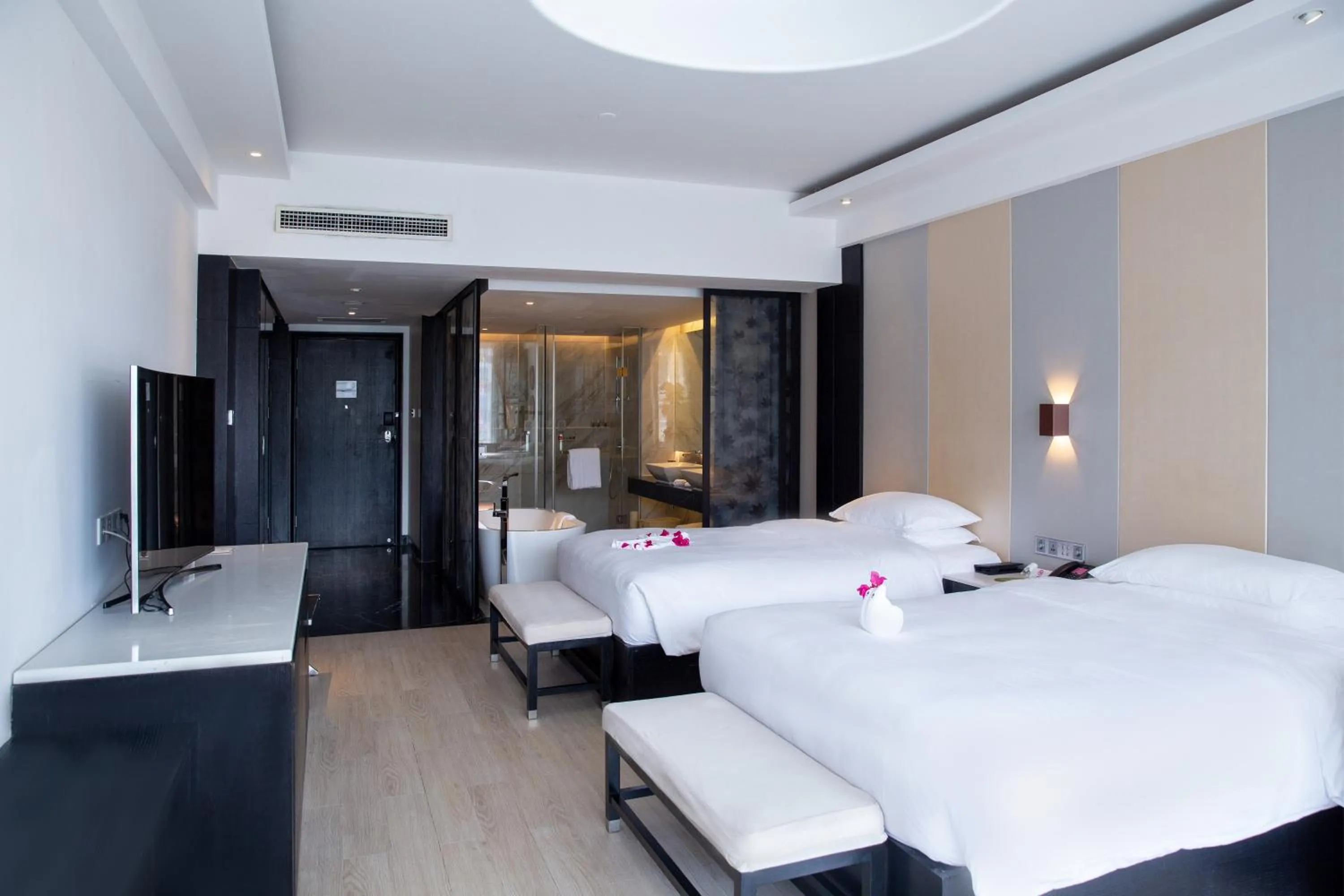 Bed in Palace Resort Yalong Bay Sanya